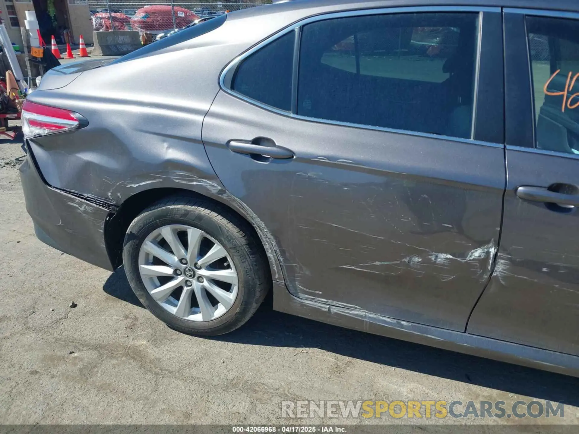 12 Photograph of a damaged car 4T1B11HK9KU245615 TOYOTA CAMRY 2019
