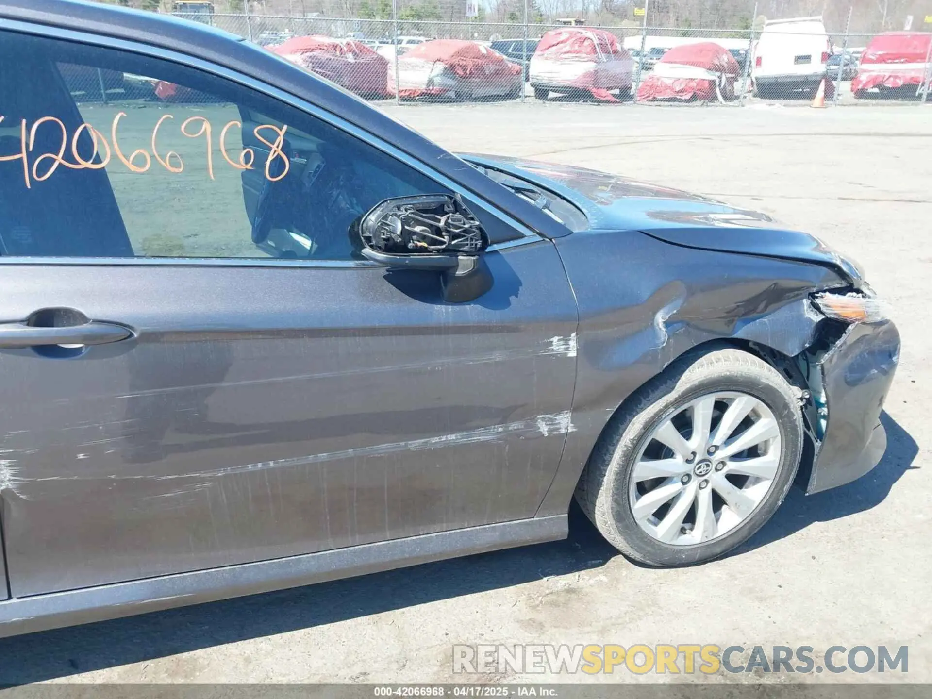 6 Photograph of a damaged car 4T1B11HK9KU245615 TOYOTA CAMRY 2019