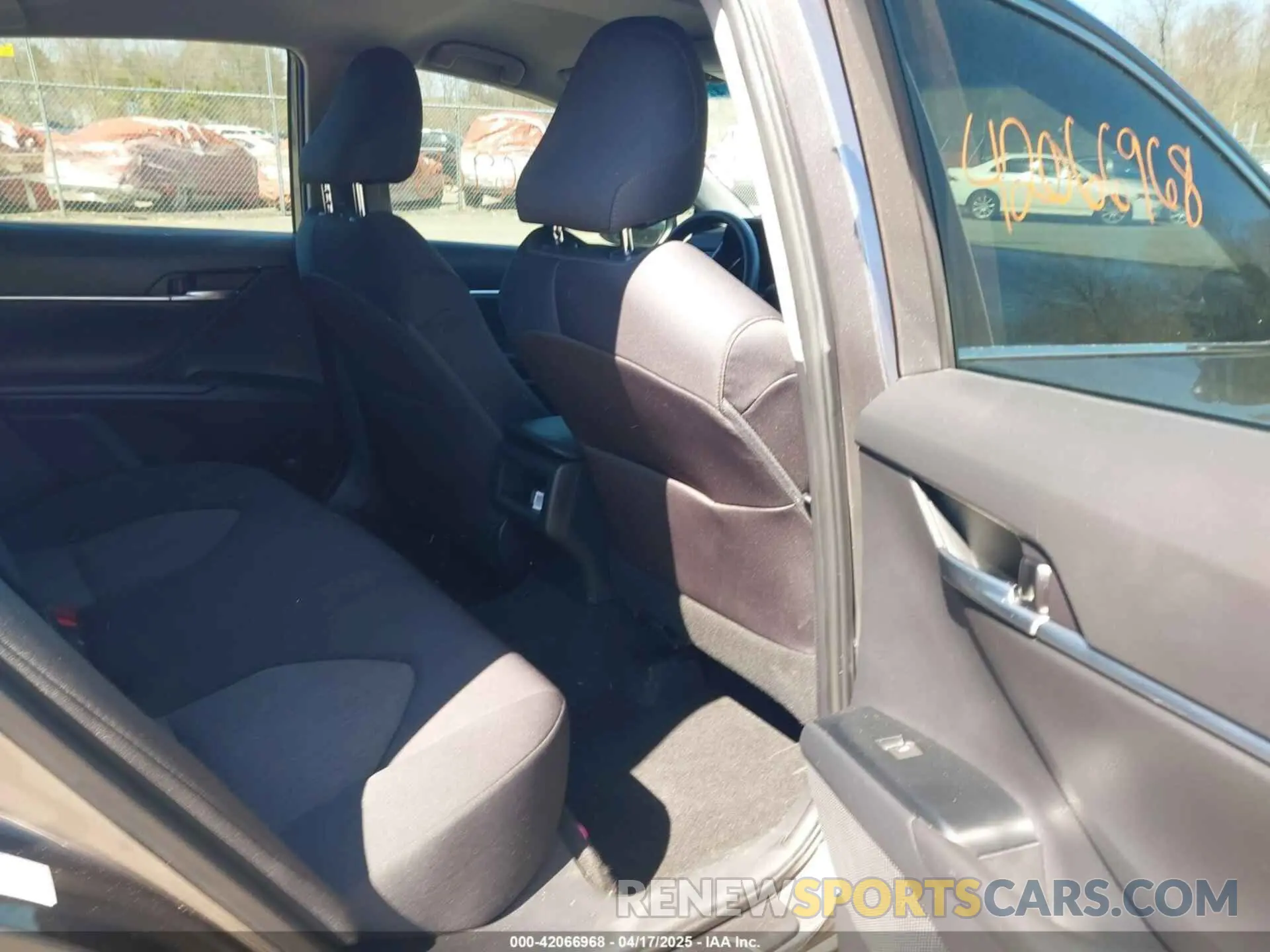 8 Photograph of a damaged car 4T1B11HK9KU245615 TOYOTA CAMRY 2019