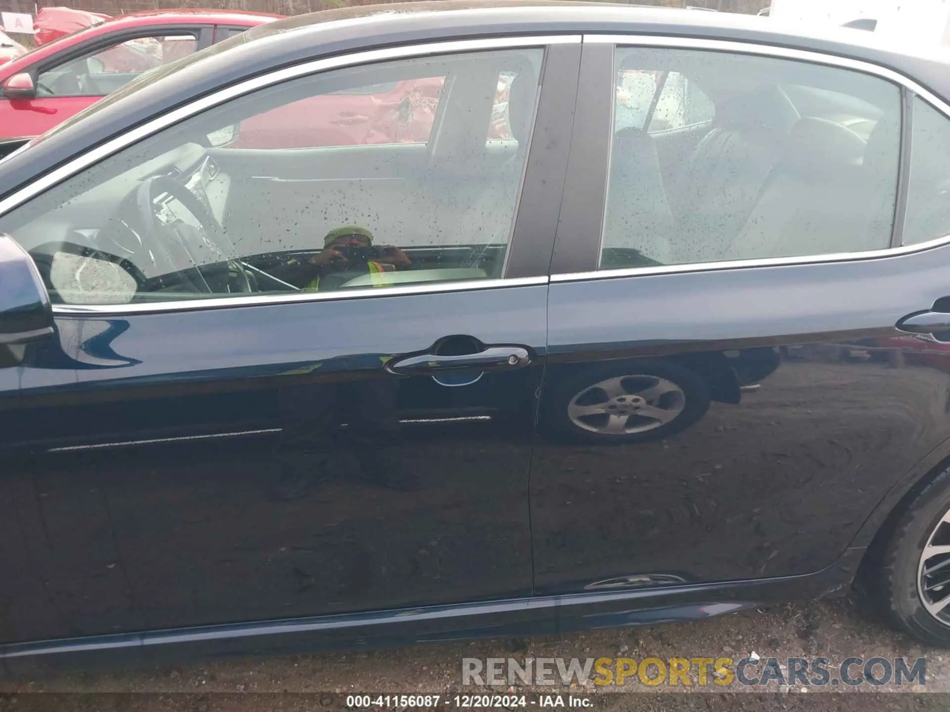 15 Photograph of a damaged car 4T1B11HK9KU245727 TOYOTA CAMRY 2019