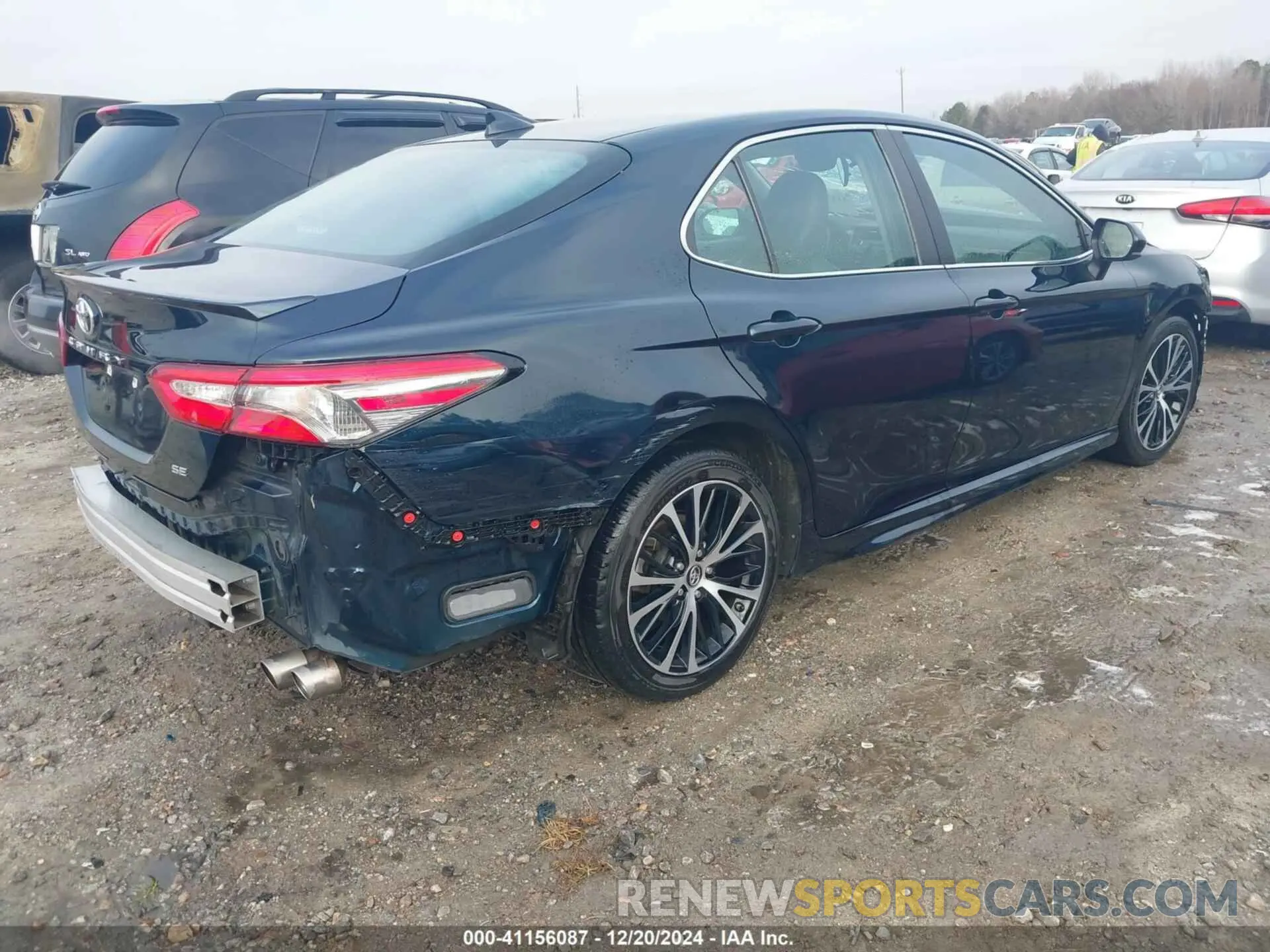 4 Photograph of a damaged car 4T1B11HK9KU245727 TOYOTA CAMRY 2019