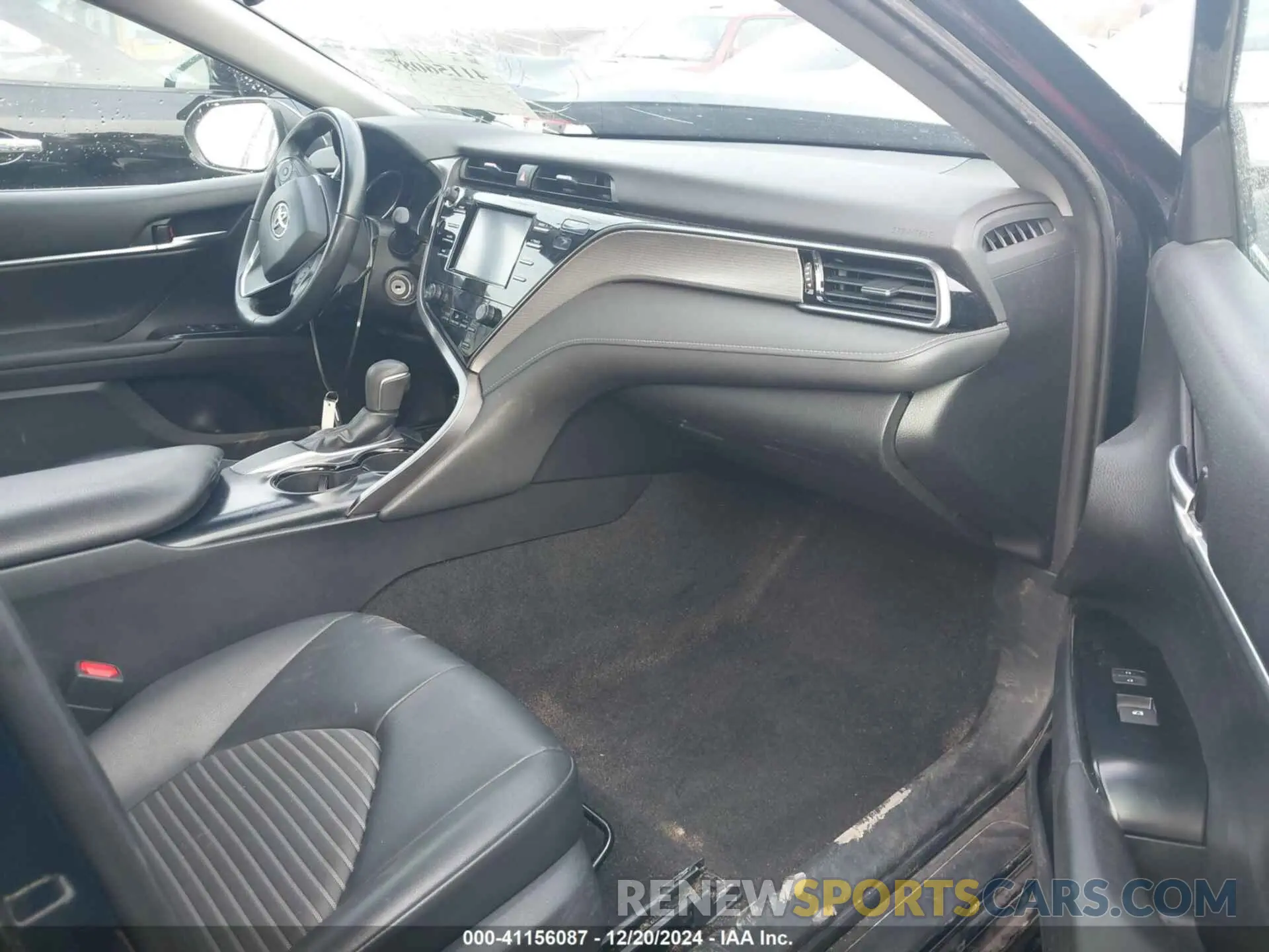 5 Photograph of a damaged car 4T1B11HK9KU245727 TOYOTA CAMRY 2019