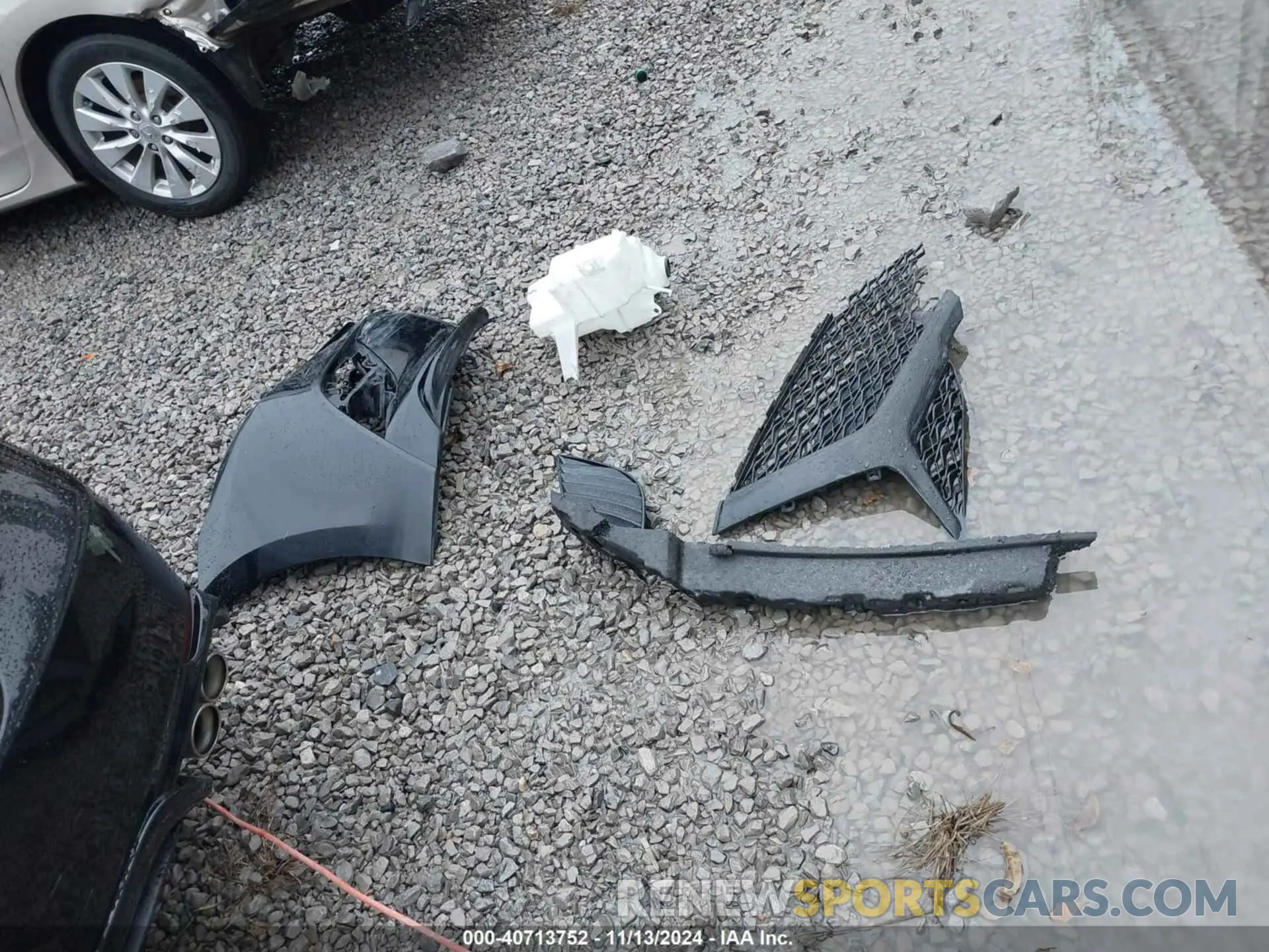 12 Photograph of a damaged car 4T1B11HK9KU250068 TOYOTA CAMRY 2019
