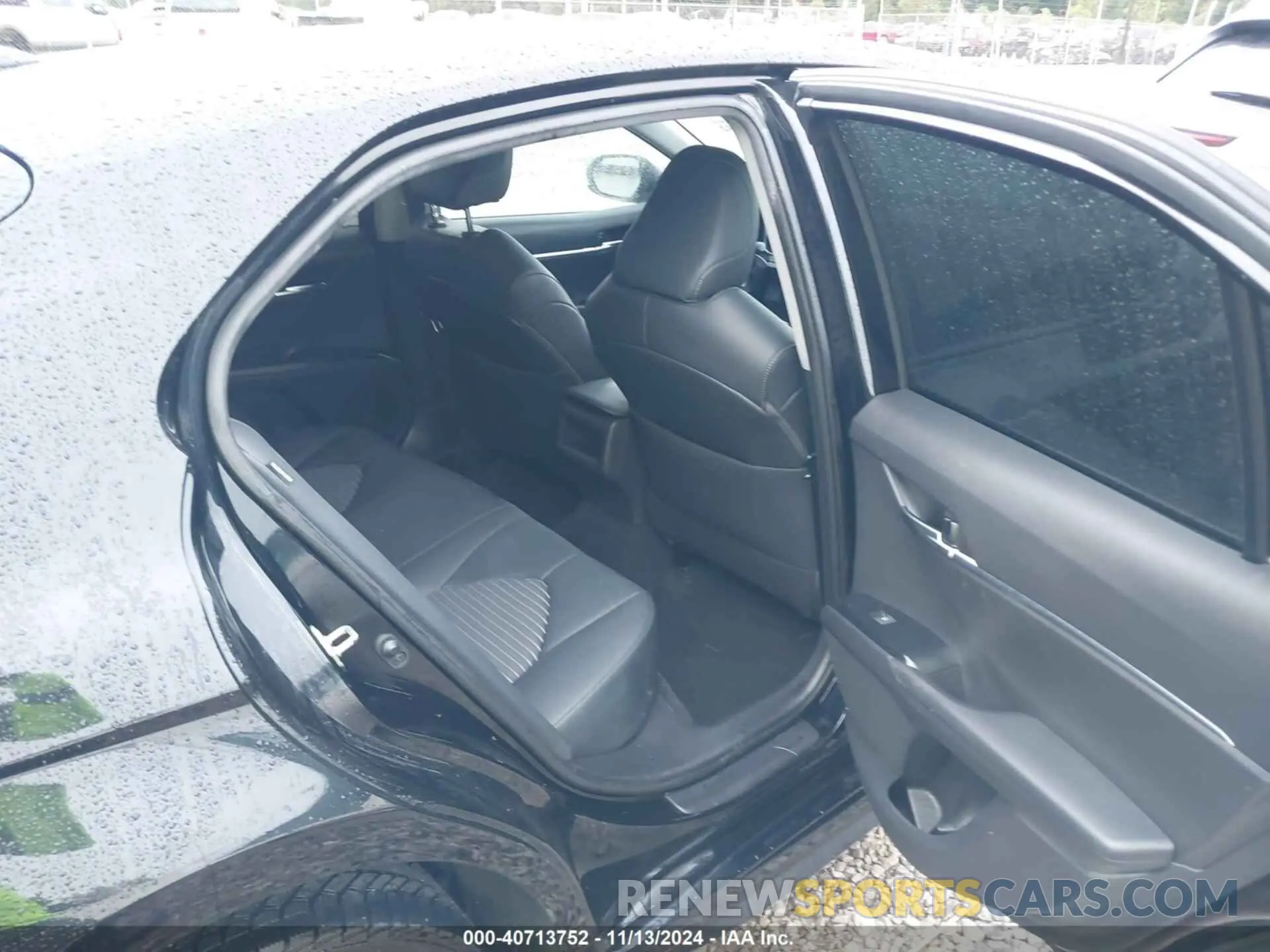 8 Photograph of a damaged car 4T1B11HK9KU250068 TOYOTA CAMRY 2019