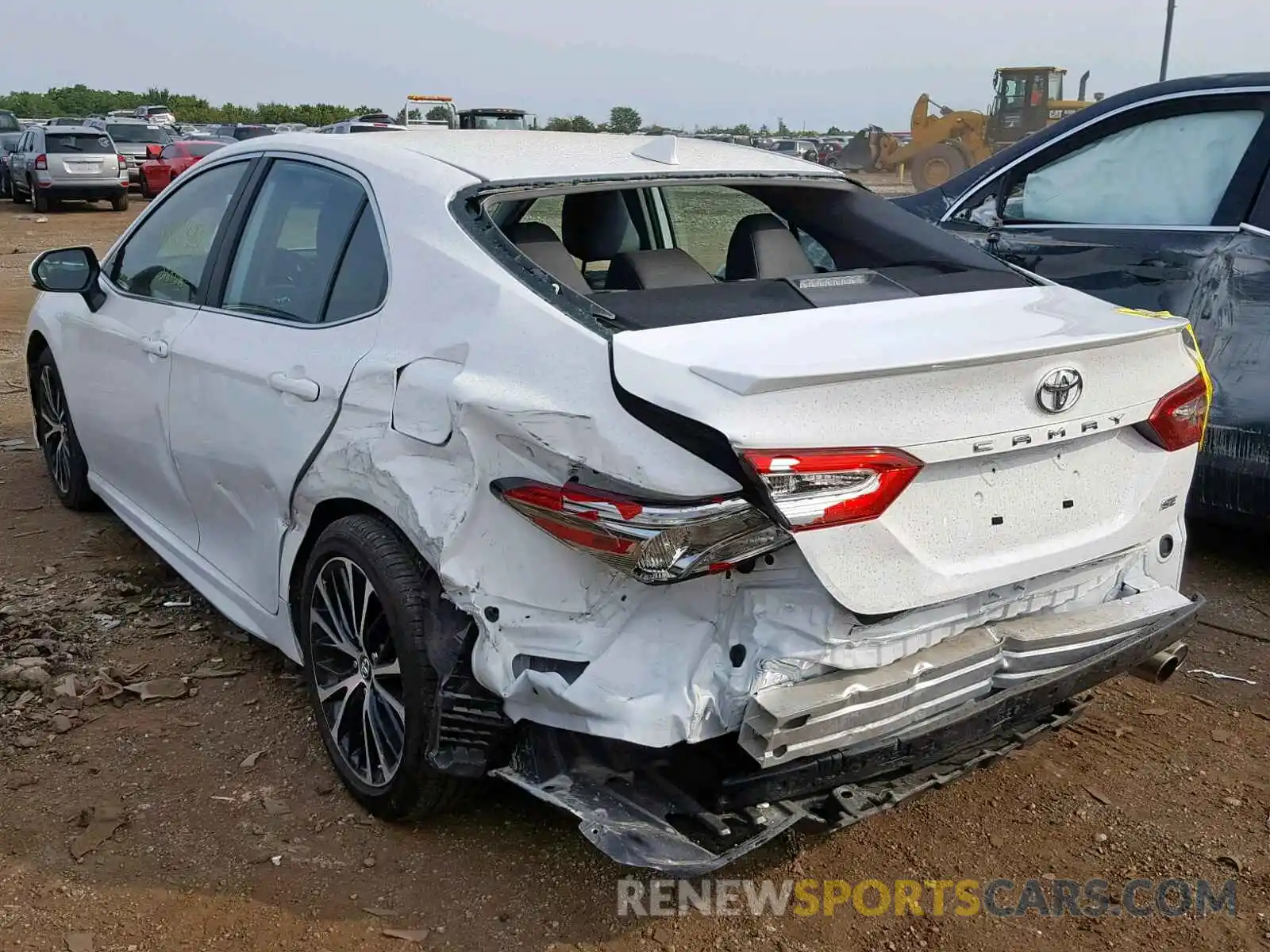 3 Photograph of a damaged car 4T1B11HK9KU250295 TOYOTA CAMRY 2019