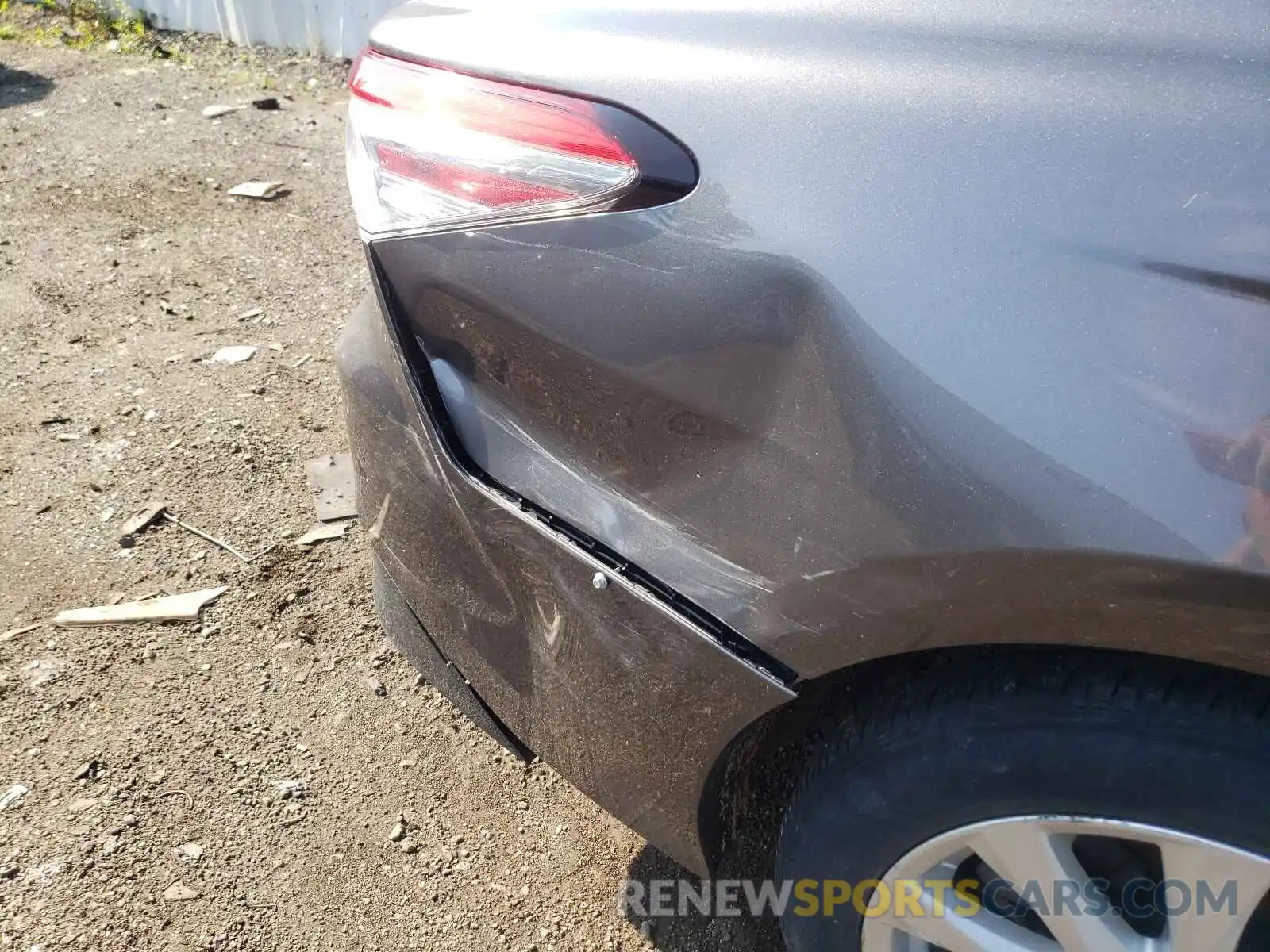 9 Photograph of a damaged car 4T1B11HK9KU257568 TOYOTA CAMRY 2019