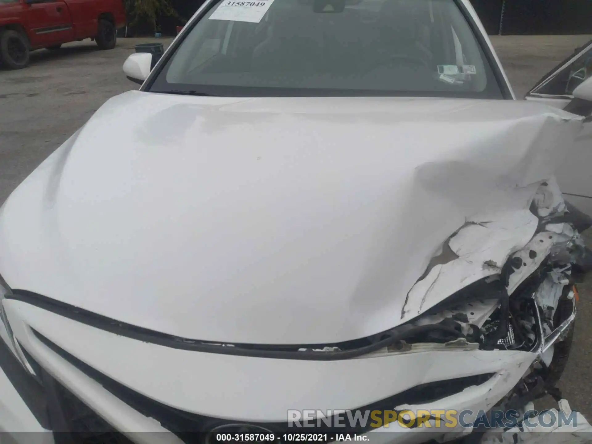 10 Photograph of a damaged car 4T1B11HK9KU266108 TOYOTA CAMRY 2019