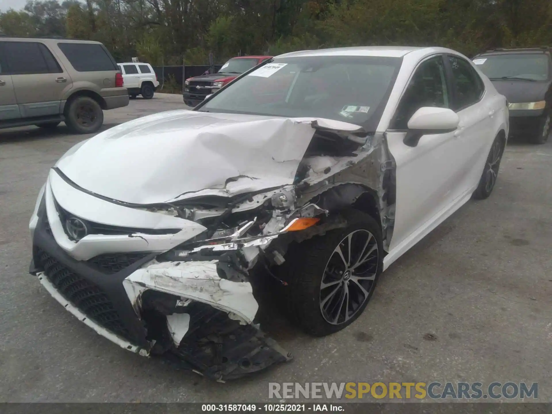 2 Photograph of a damaged car 4T1B11HK9KU266108 TOYOTA CAMRY 2019