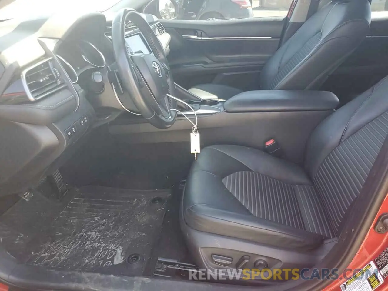 7 Photograph of a damaged car 4T1B11HK9KU266383 TOYOTA CAMRY 2019