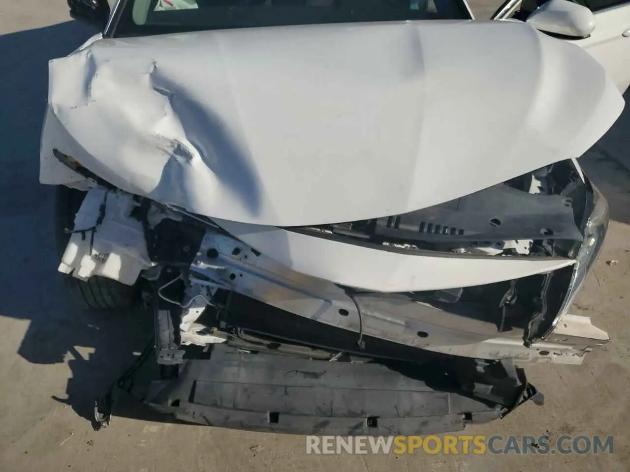 11 Photograph of a damaged car 4T1B11HK9KU267193 TOYOTA CAMRY 2019