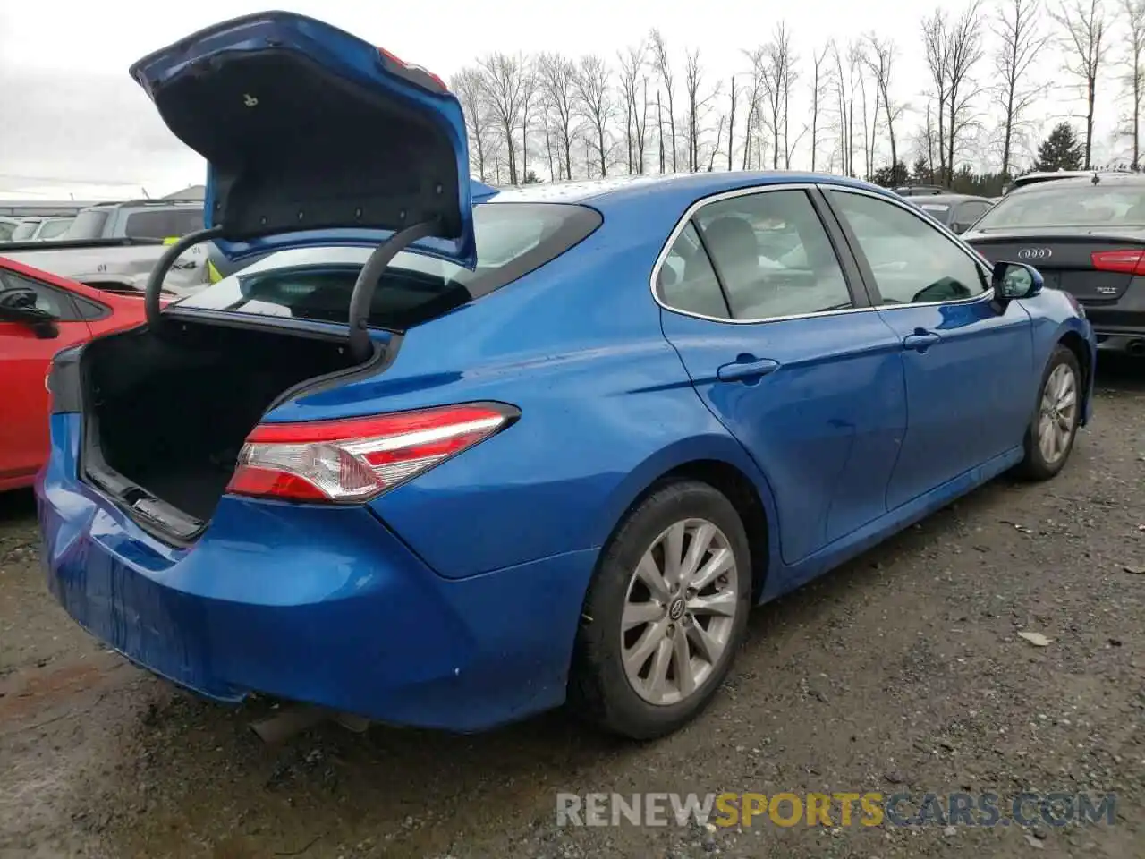 4 Photograph of a damaged car 4T1B11HK9KU268523 TOYOTA CAMRY 2019