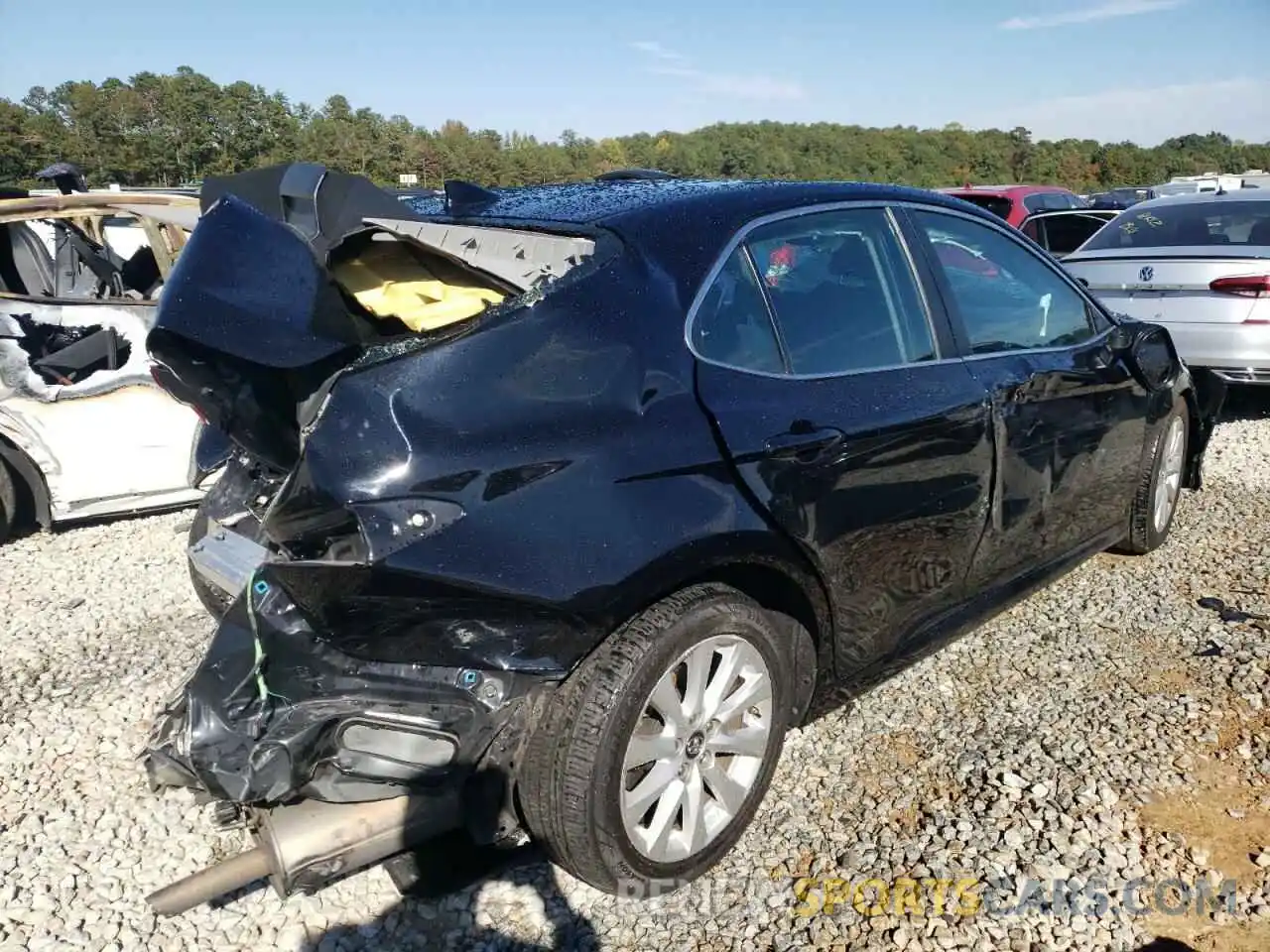 4 Photograph of a damaged car 4T1B11HK9KU268859 TOYOTA CAMRY 2019