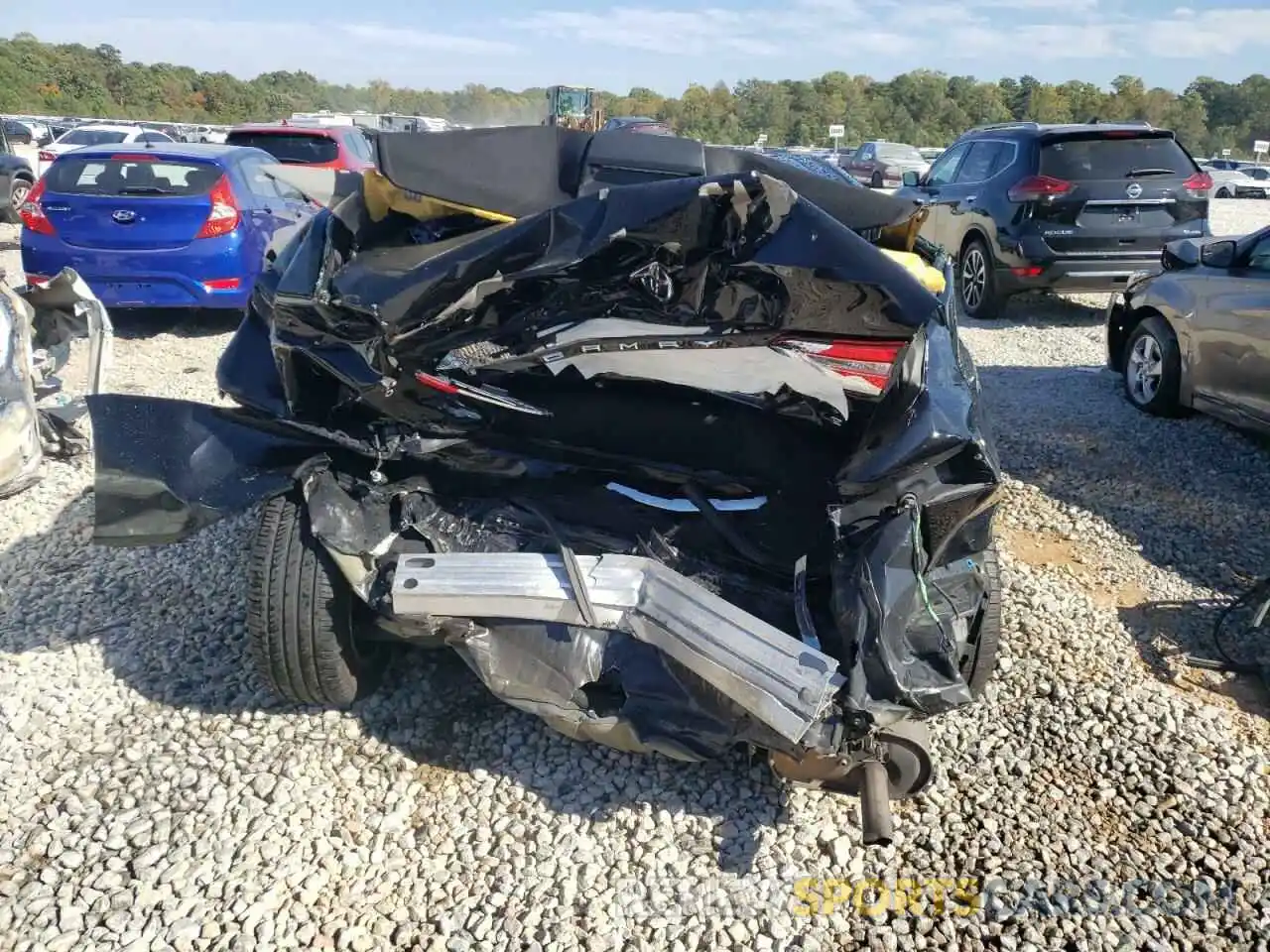 9 Photograph of a damaged car 4T1B11HK9KU268859 TOYOTA CAMRY 2019