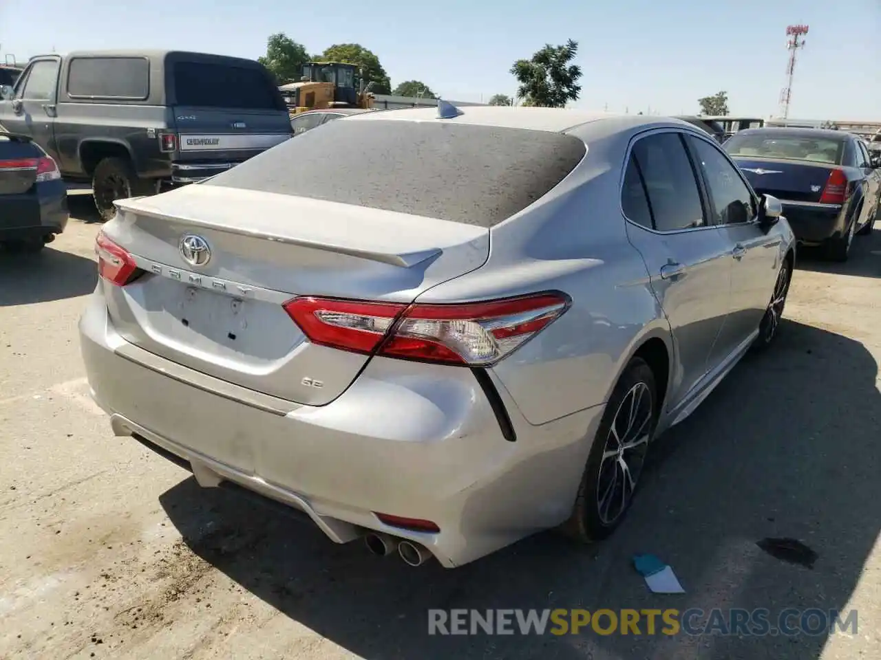 4 Photograph of a damaged car 4T1B11HK9KU270305 TOYOTA CAMRY 2019