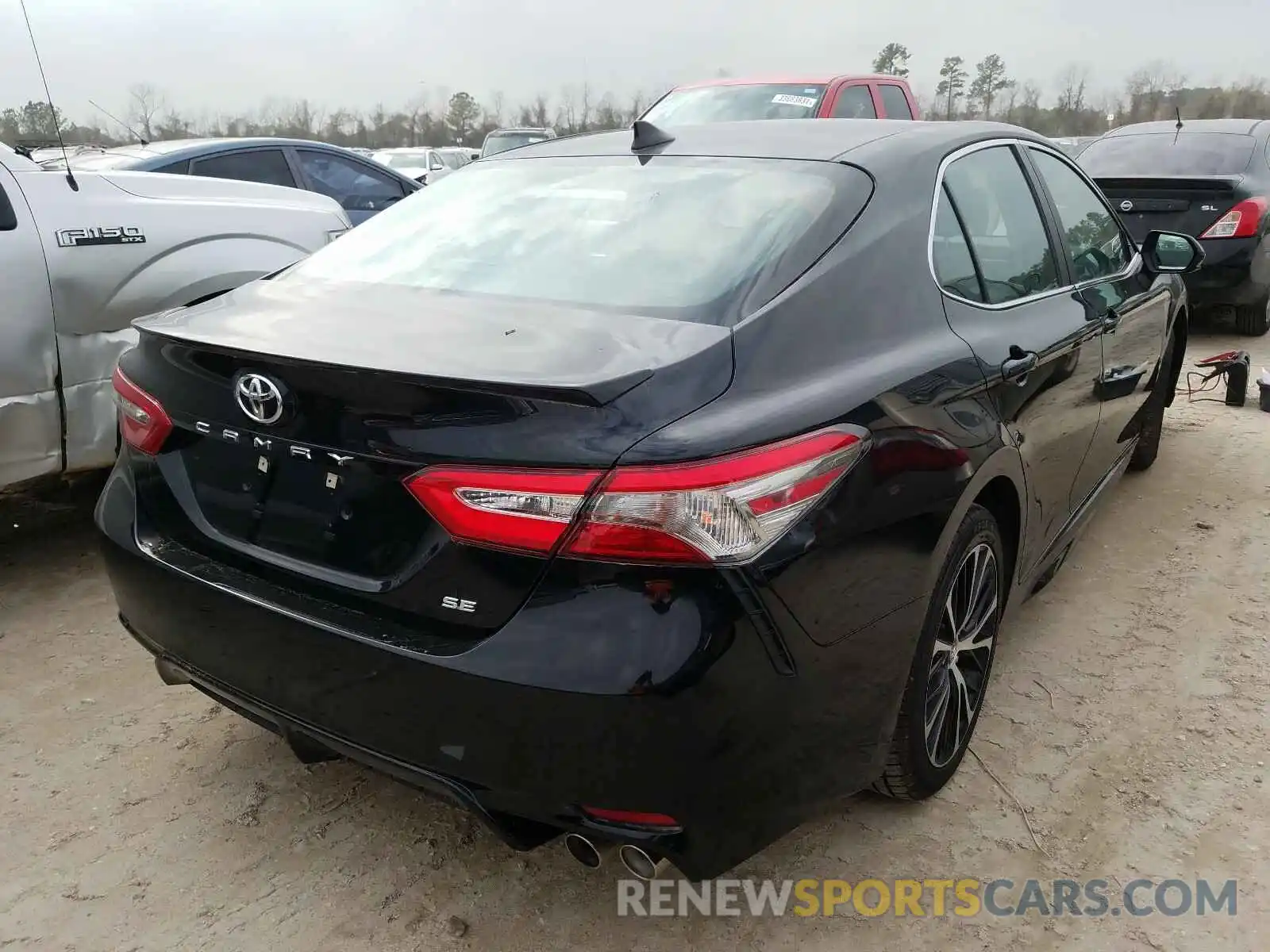 4 Photograph of a damaged car 4T1B11HK9KU273866 TOYOTA CAMRY 2019