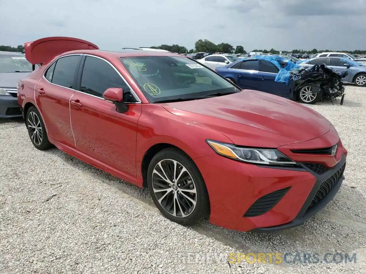 1 Photograph of a damaged car 4T1B11HK9KU273902 TOYOTA CAMRY 2019