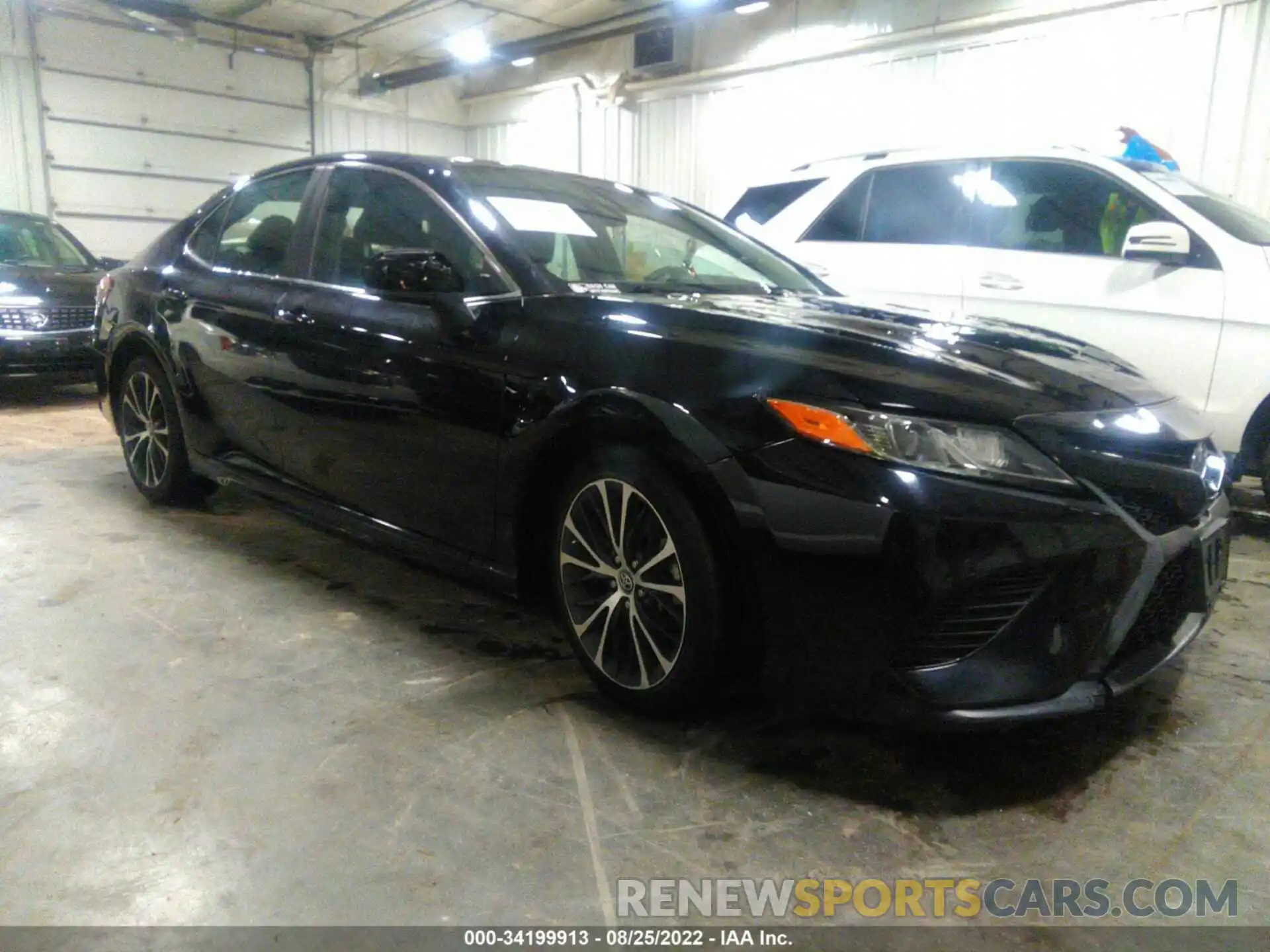 1 Photograph of a damaged car 4T1B11HK9KU274368 TOYOTA CAMRY 2019