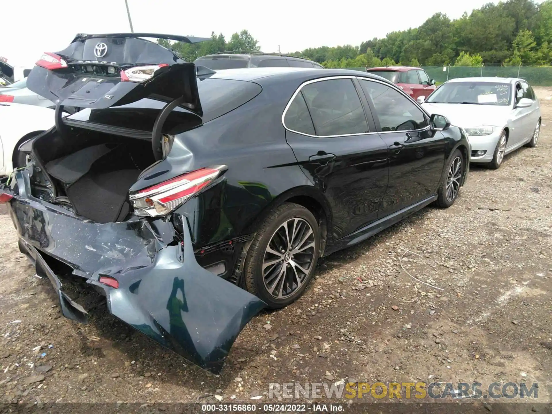 4 Photograph of a damaged car 4T1B11HK9KU275830 TOYOTA CAMRY 2019