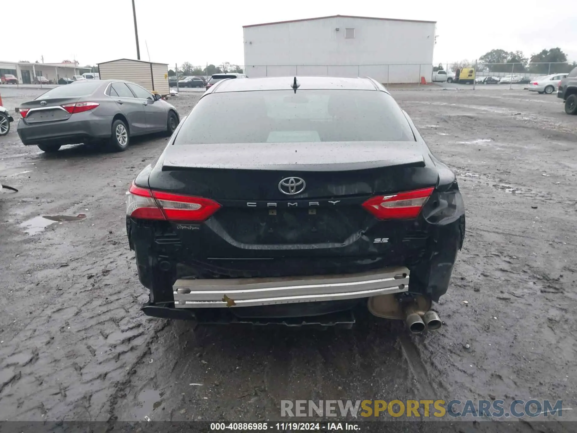17 Photograph of a damaged car 4T1B11HK9KU277125 TOYOTA CAMRY 2019