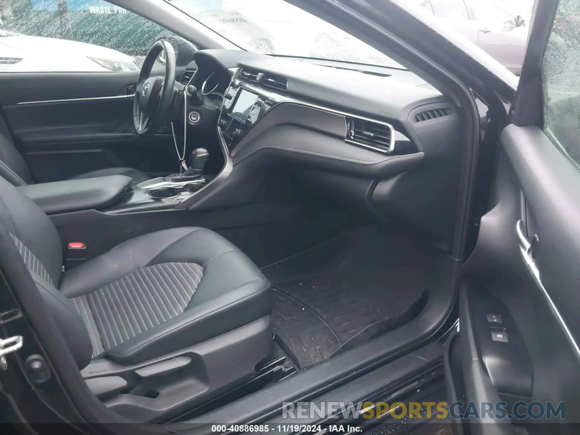 5 Photograph of a damaged car 4T1B11HK9KU277125 TOYOTA CAMRY 2019