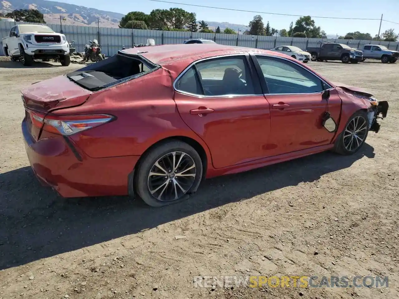 3 Photograph of a damaged car 4T1B11HK9KU280574 TOYOTA CAMRY 2019