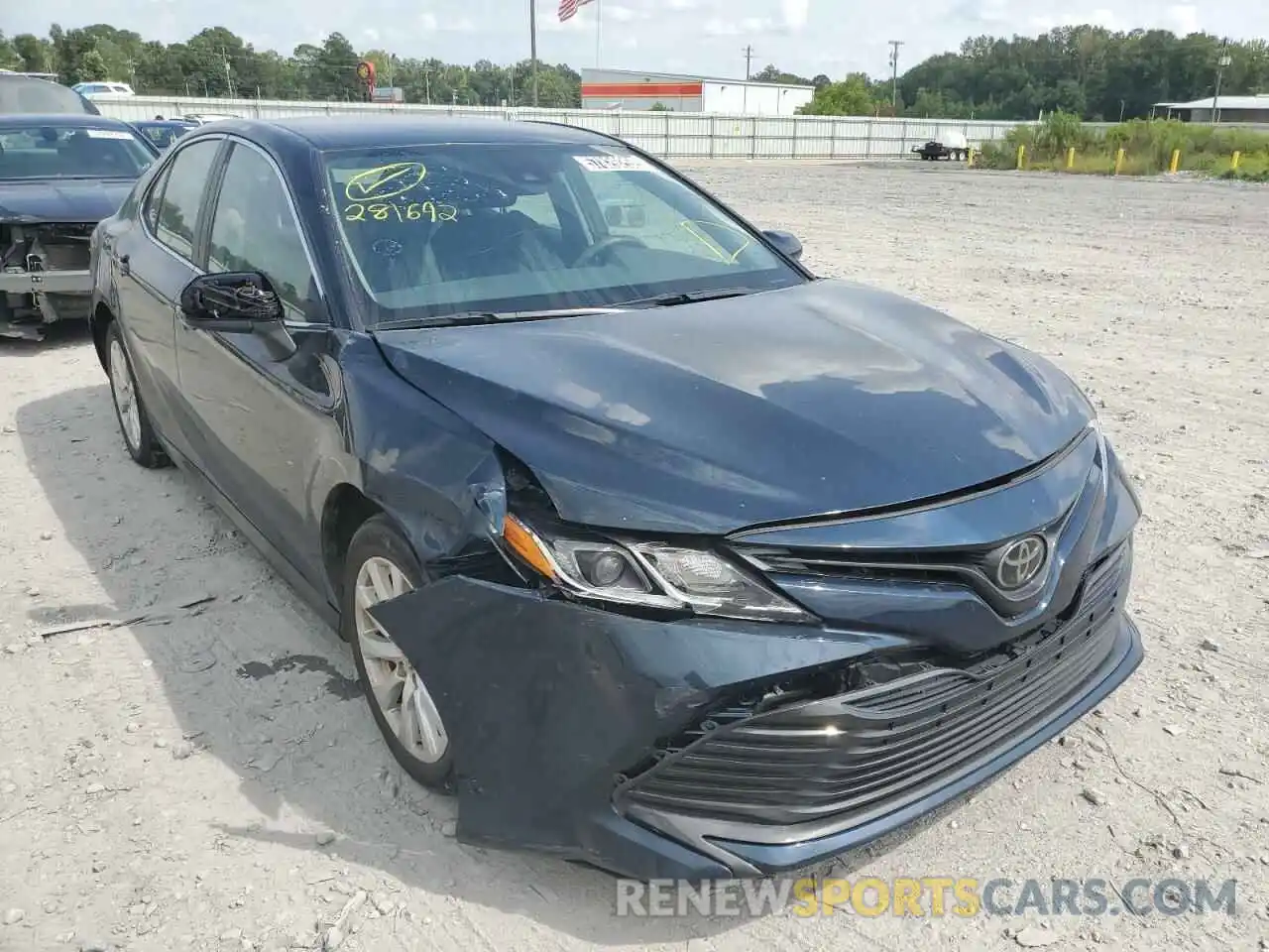 1 Photograph of a damaged car 4T1B11HK9KU281692 TOYOTA CAMRY 2019