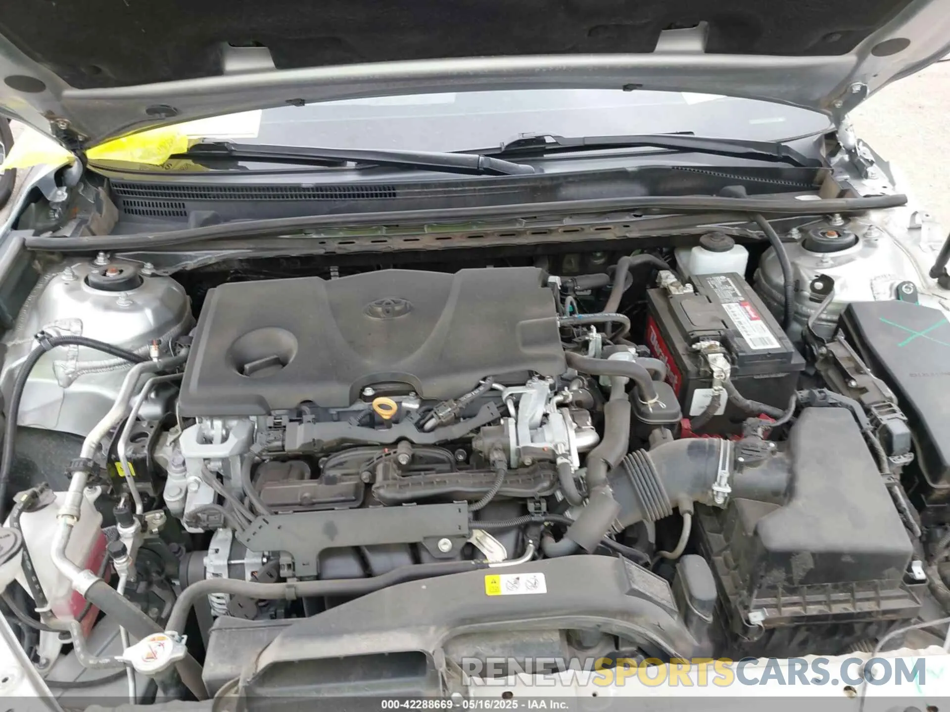 10 Photograph of a damaged car 4T1B11HK9KU283443 TOYOTA CAMRY 2019