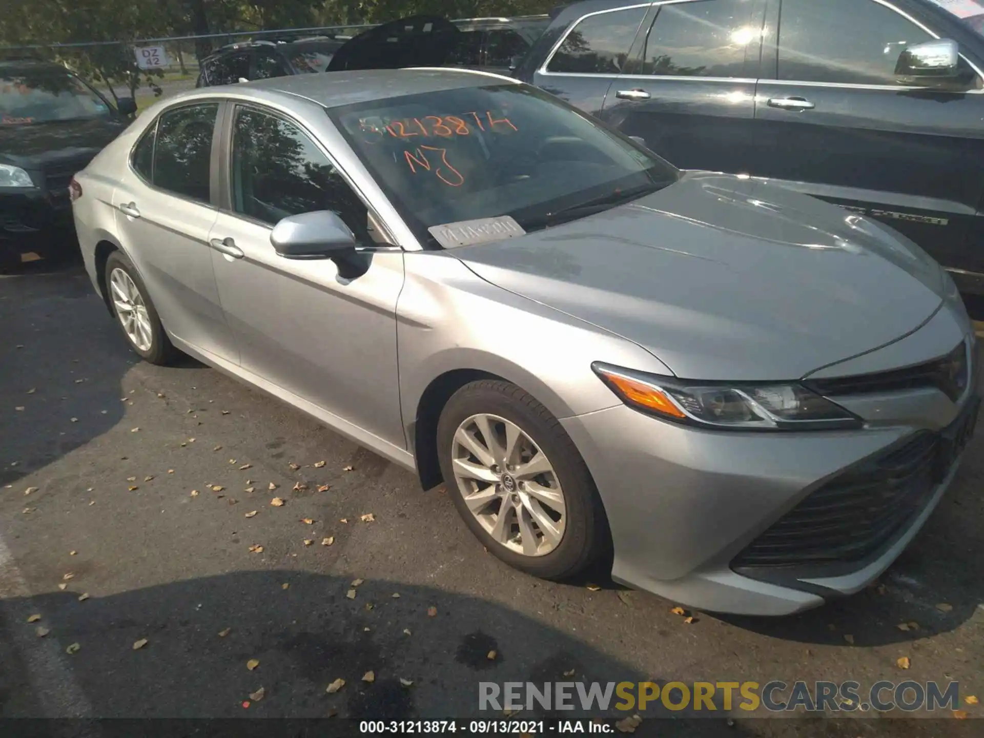 1 Photograph of a damaged car 4T1B11HK9KU285032 TOYOTA CAMRY 2019