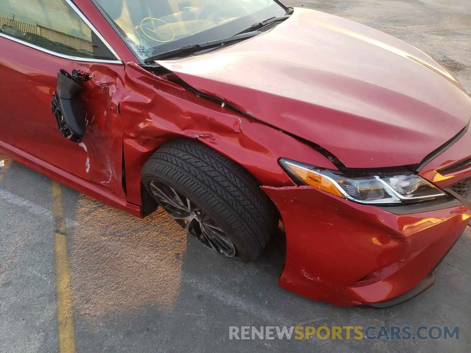 9 Photograph of a damaged car 4T1B11HK9KU285452 TOYOTA CAMRY 2019