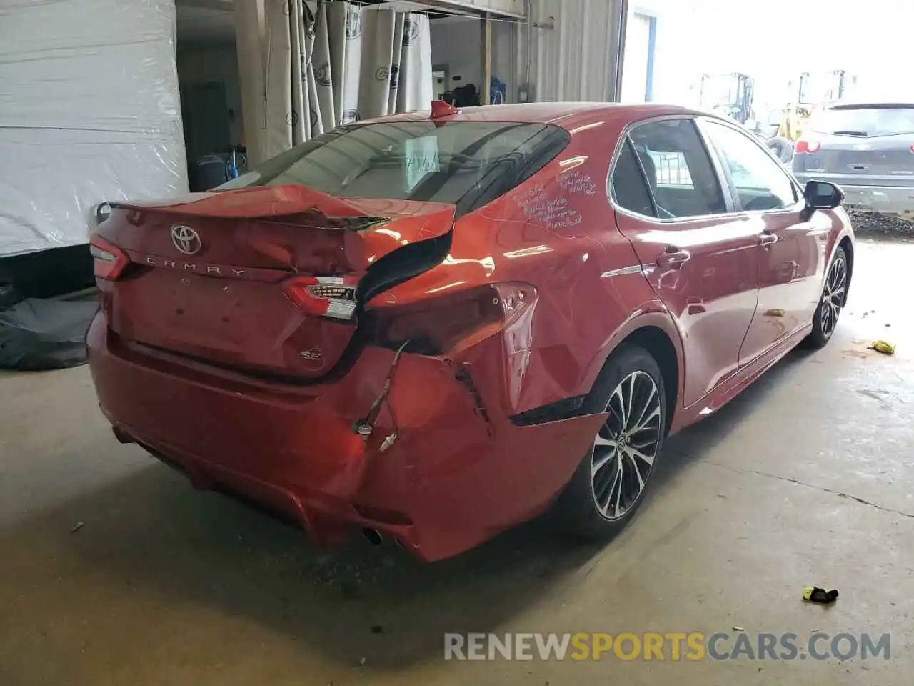 4 Photograph of a damaged car 4T1B11HK9KU289890 TOYOTA CAMRY 2019