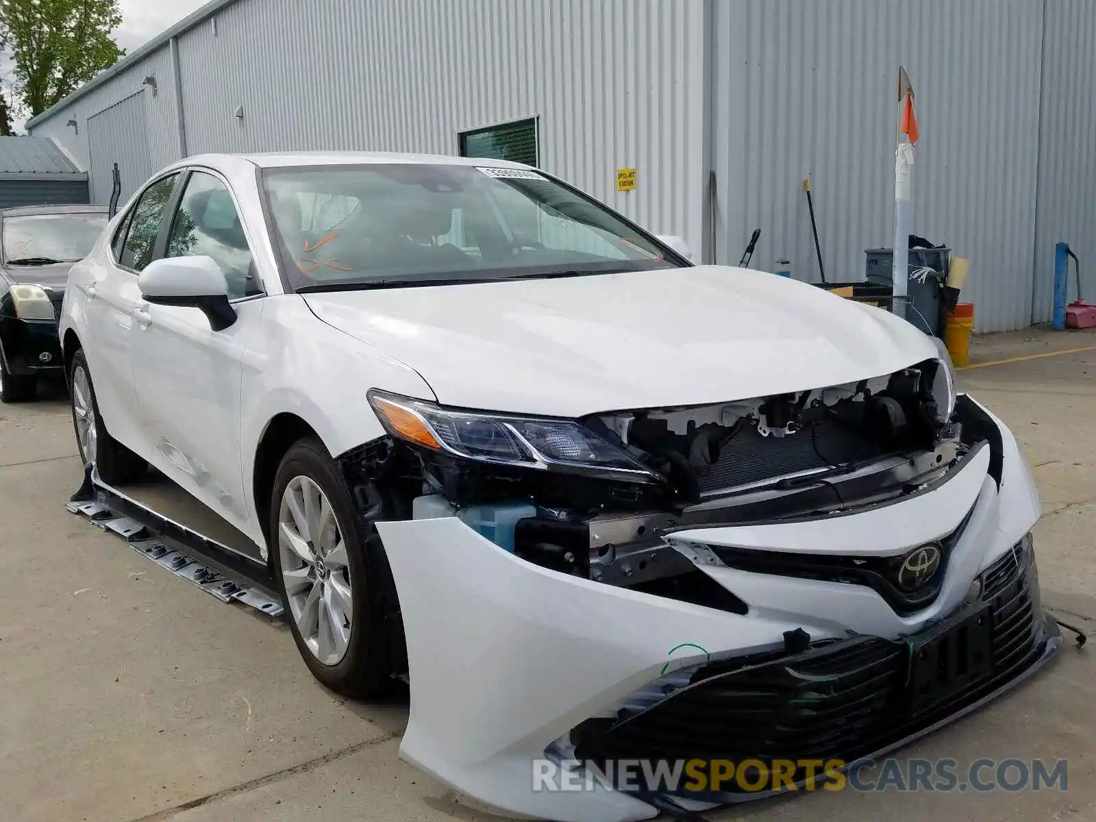 1 Photograph of a damaged car 4T1B11HK9KU290182 TOYOTA CAMRY 2019