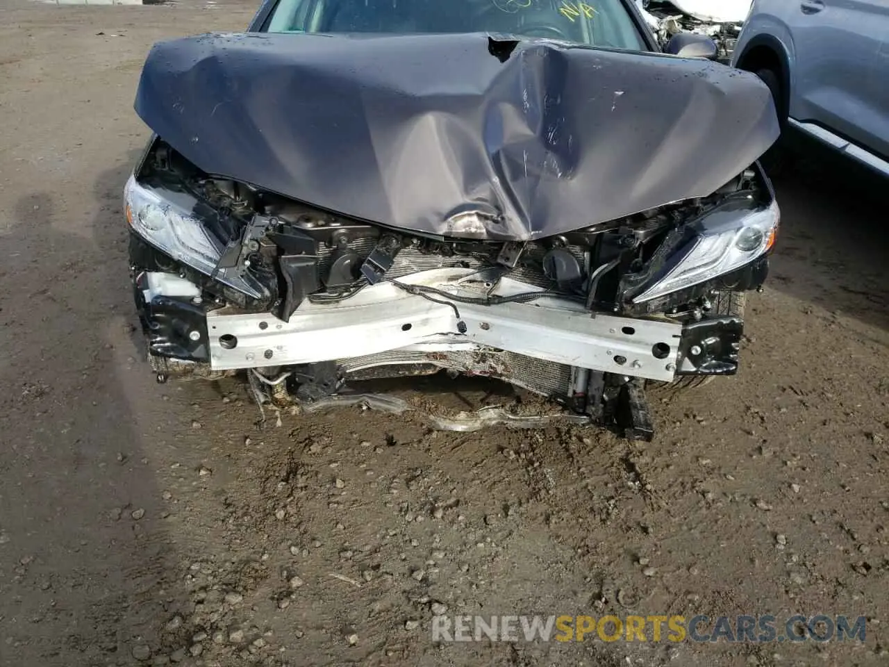 9 Photograph of a damaged car 4T1B11HK9KU292255 TOYOTA CAMRY 2019