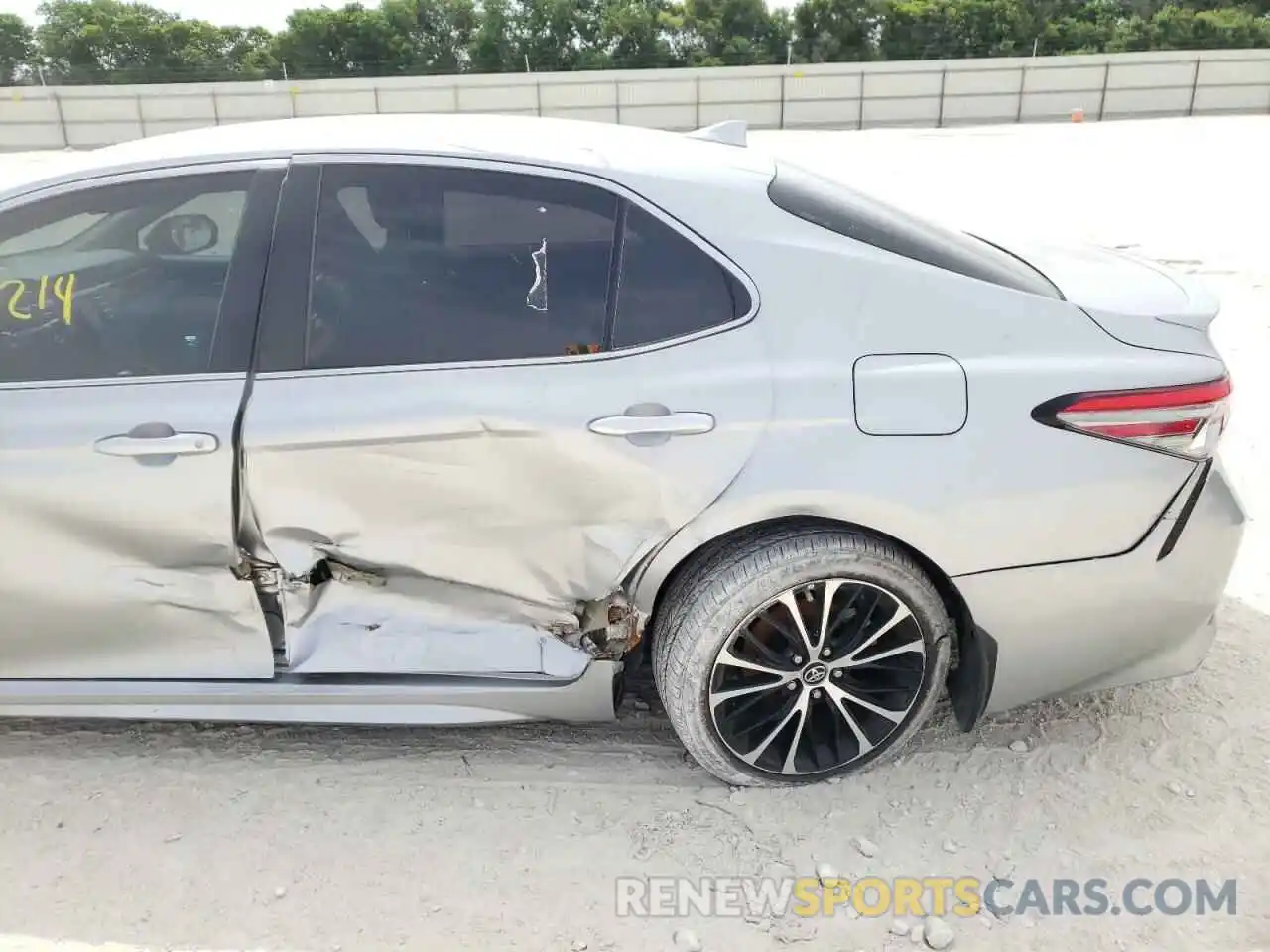 9 Photograph of a damaged car 4T1B11HK9KU297990 TOYOTA CAMRY 2019