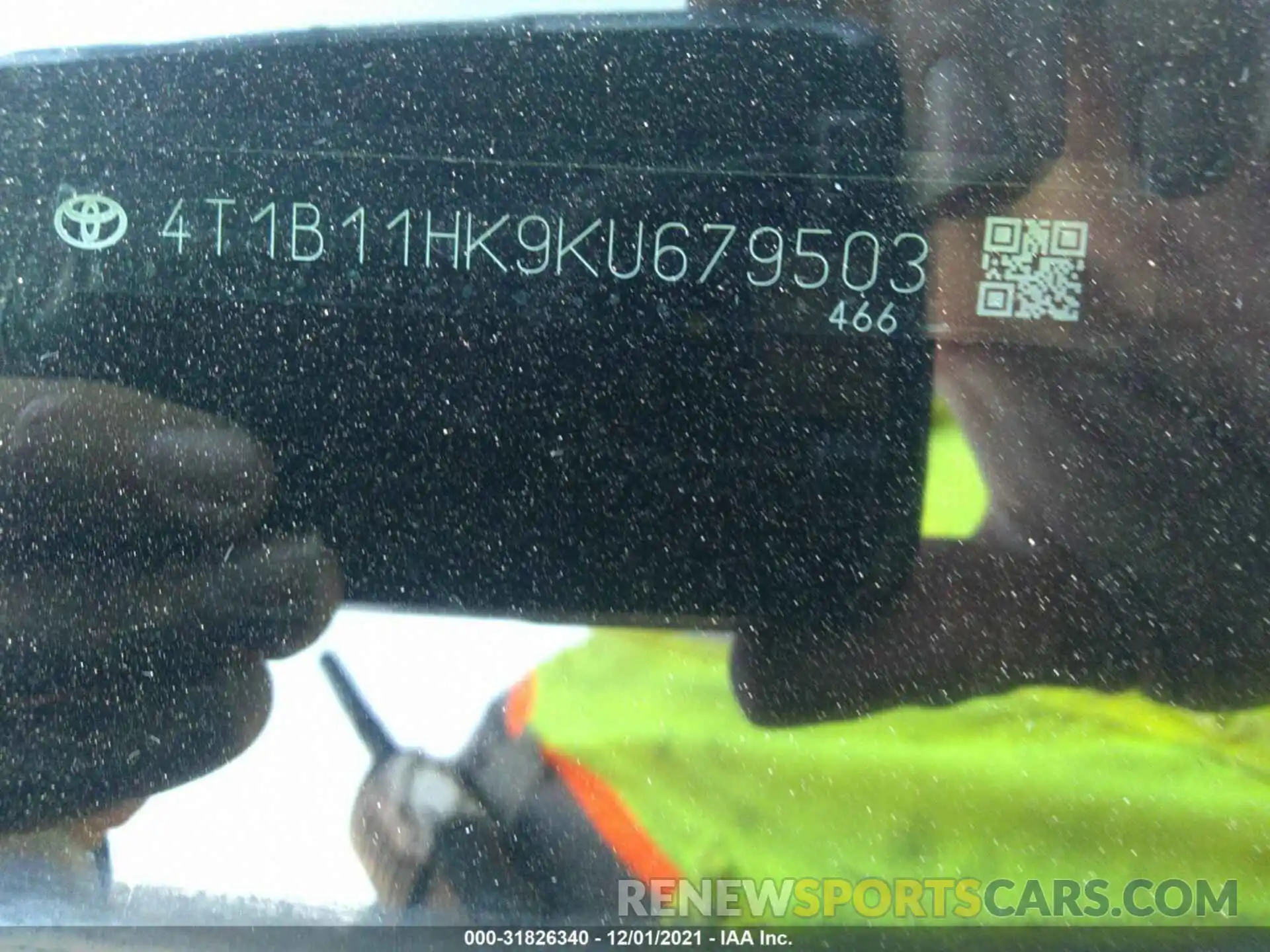 9 Photograph of a damaged car 4T1B11HK9KU679503 TOYOTA CAMRY 2019