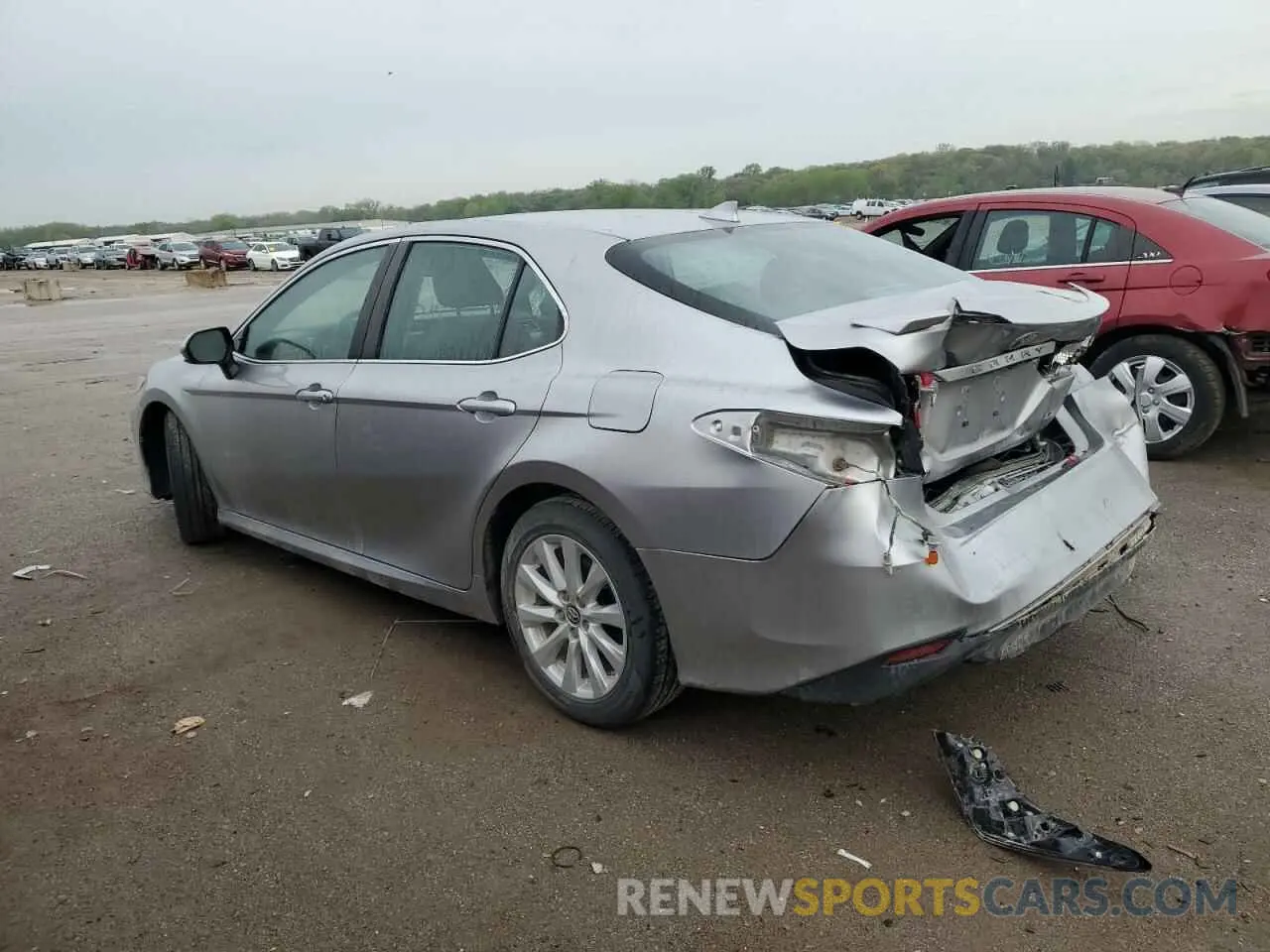 2 Photograph of a damaged car 4T1B11HK9KU684202 TOYOTA CAMRY 2019