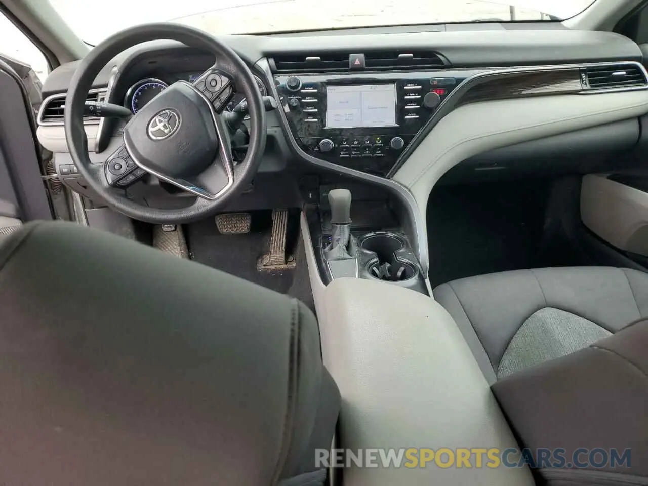 8 Photograph of a damaged car 4T1B11HK9KU684202 TOYOTA CAMRY 2019