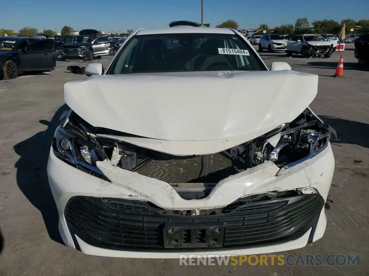 5 Photograph of a damaged car 4T1B11HK9KU685169 TOYOTA CAMRY 2019