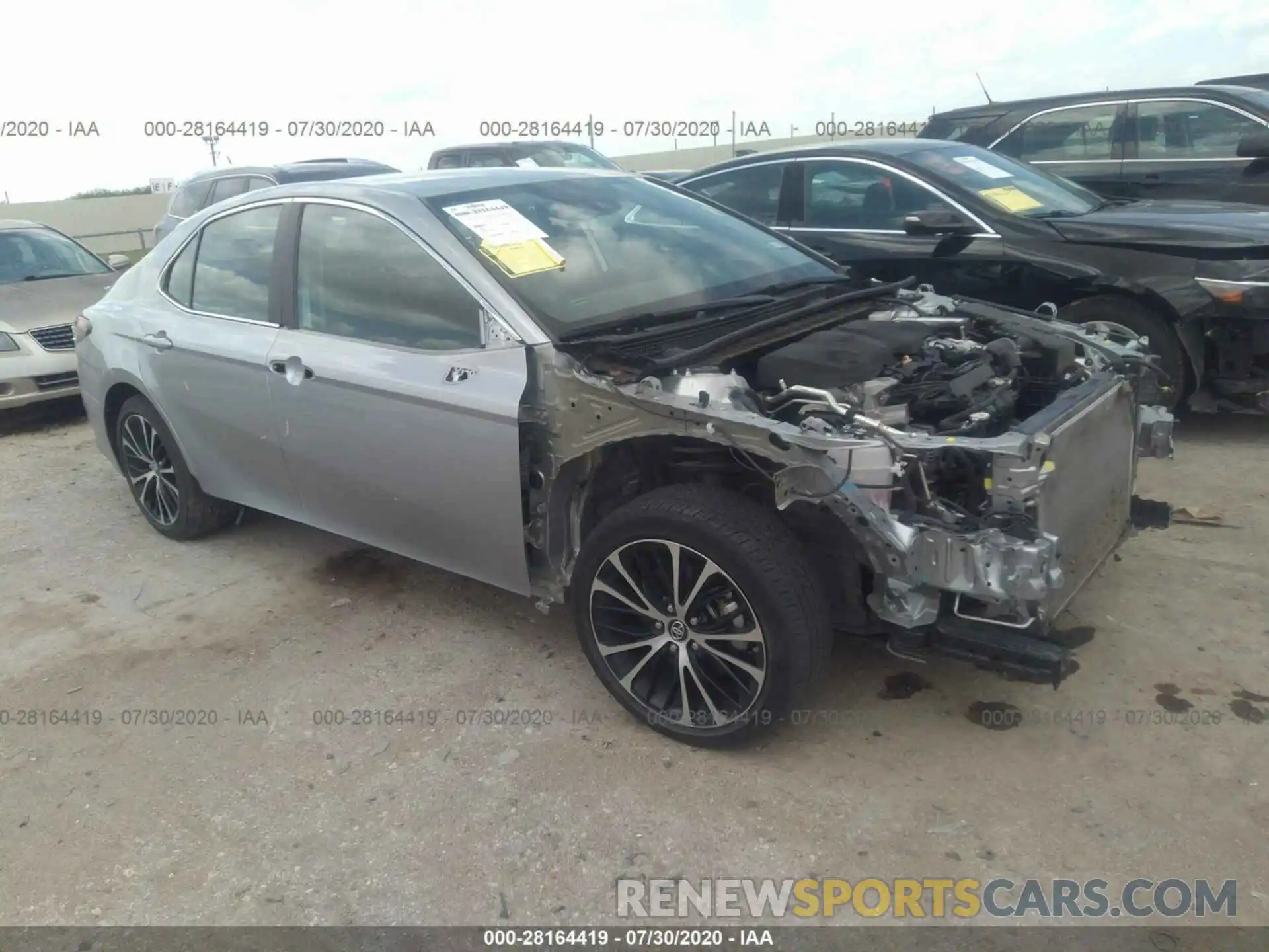 1 Photograph of a damaged car 4T1B11HK9KU686936 TOYOTA CAMRY 2019