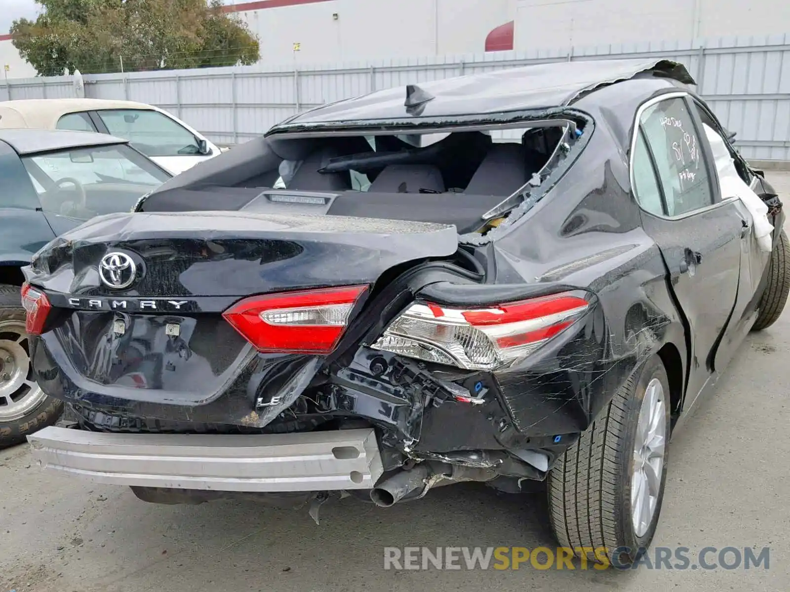 4 Photograph of a damaged car 4T1B11HK9KU686953 TOYOTA CAMRY 2019