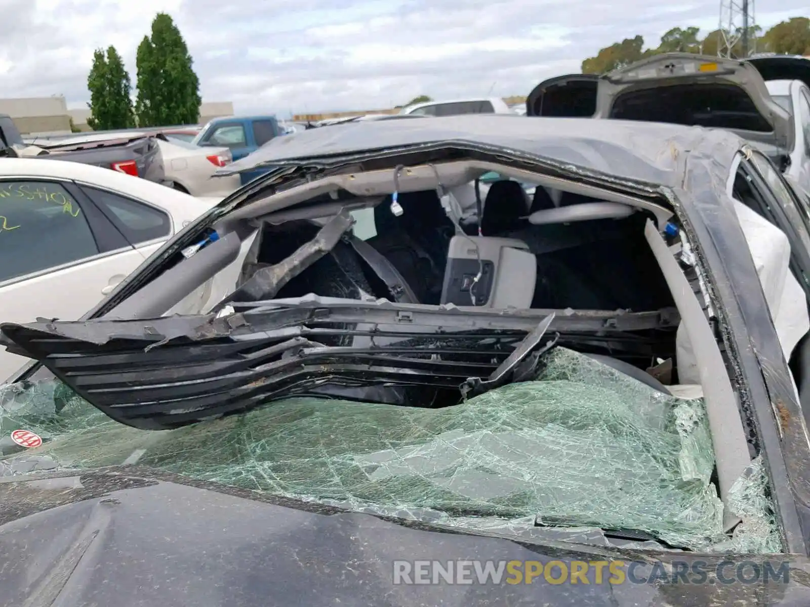 9 Photograph of a damaged car 4T1B11HK9KU686953 TOYOTA CAMRY 2019