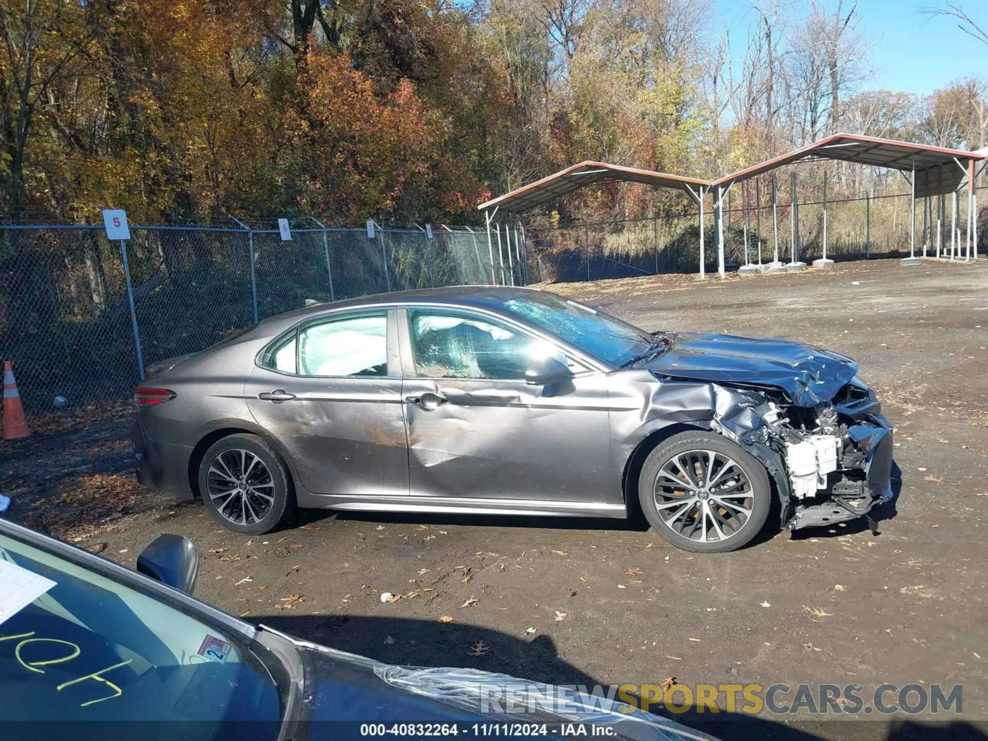 14 Photograph of a damaged car 4T1B11HK9KU691411 TOYOTA CAMRY 2019
