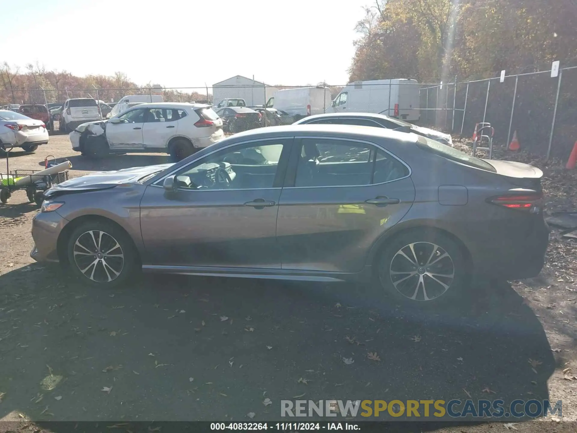 15 Photograph of a damaged car 4T1B11HK9KU691411 TOYOTA CAMRY 2019