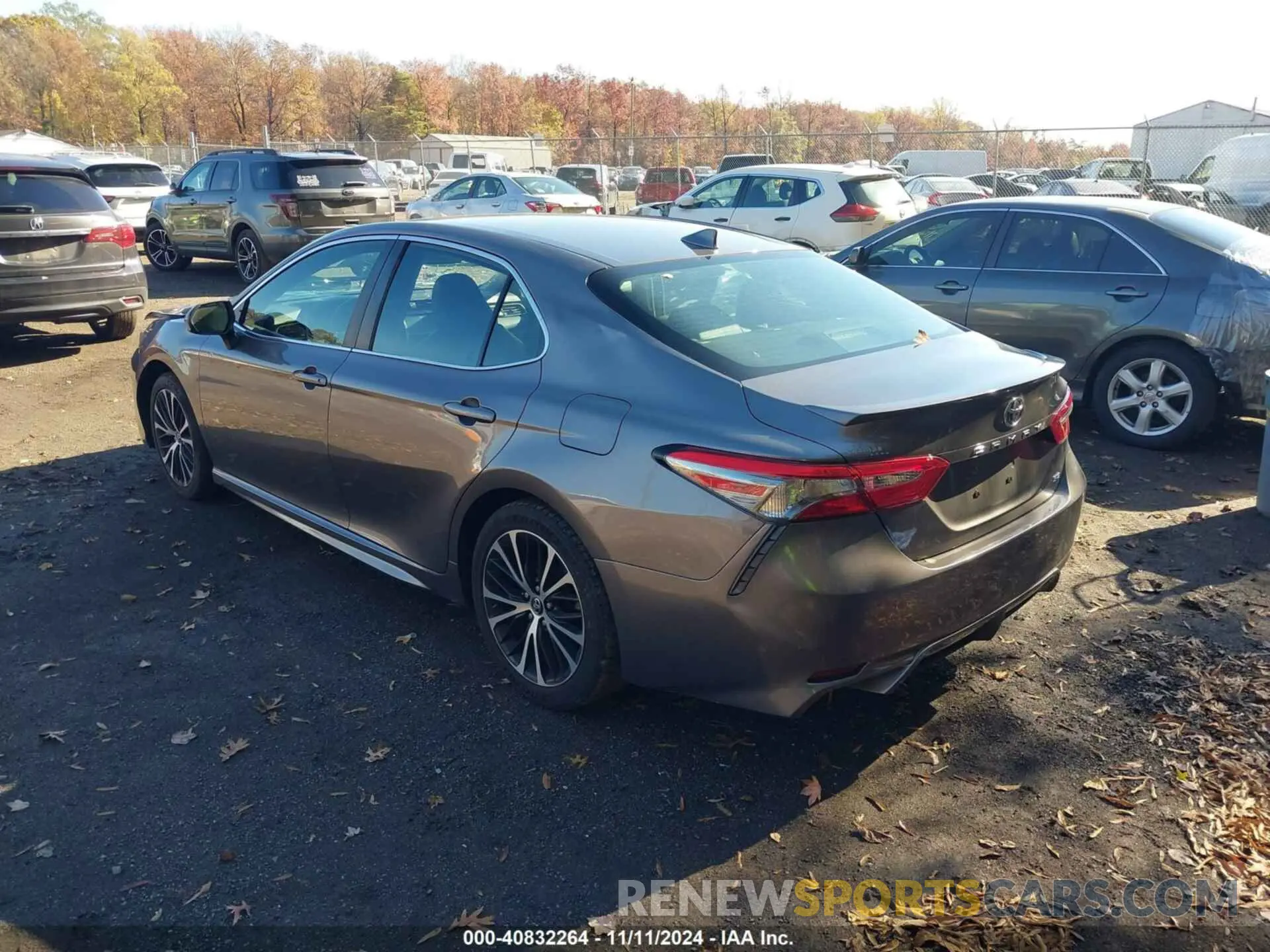 3 Photograph of a damaged car 4T1B11HK9KU691411 TOYOTA CAMRY 2019