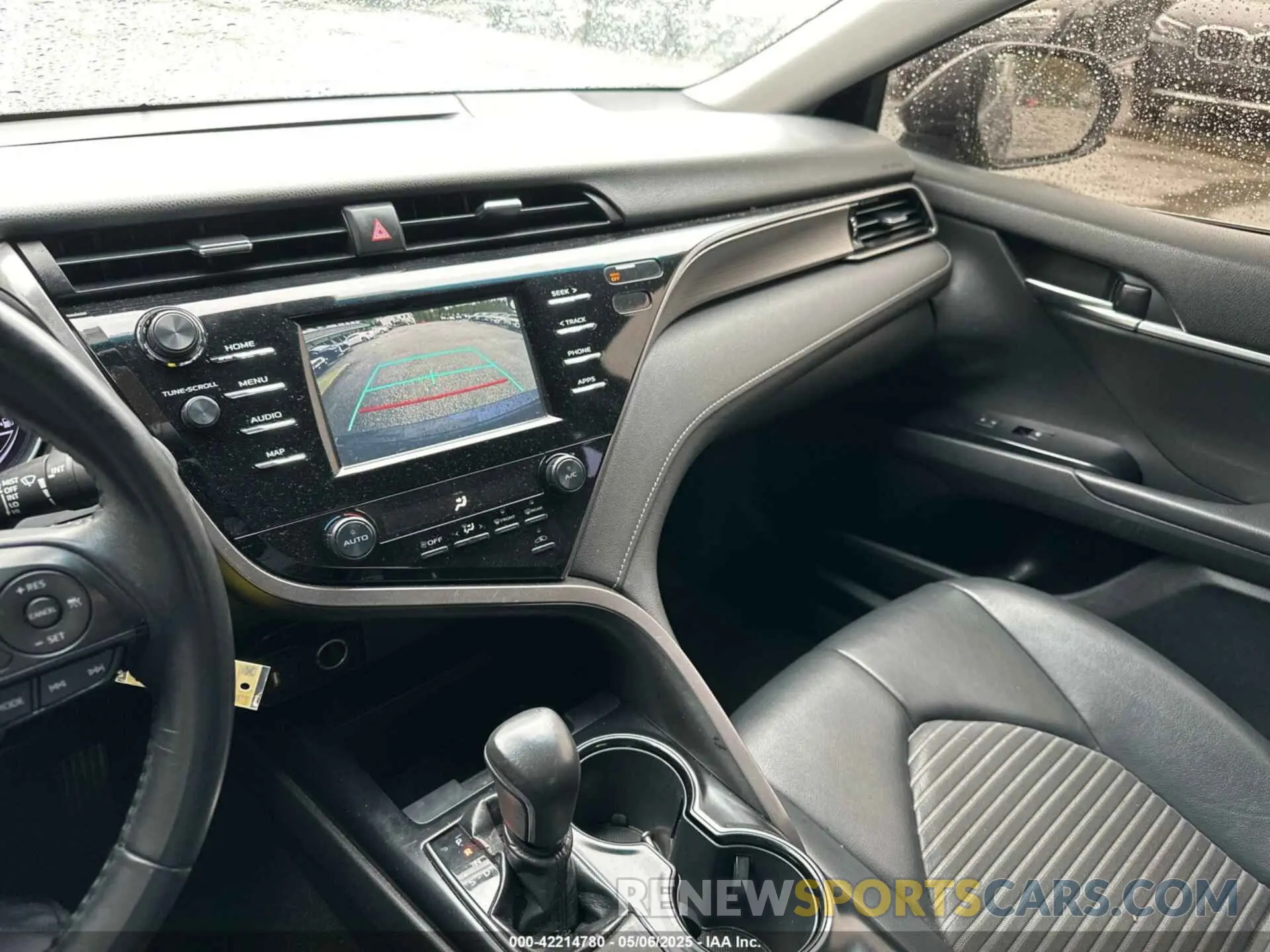 6 Photograph of a damaged car 4T1B11HK9KU691893 TOYOTA CAMRY 2019