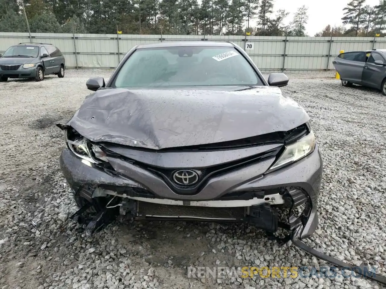 5 Photograph of a damaged car 4T1B11HK9KU695233 TOYOTA CAMRY 2019