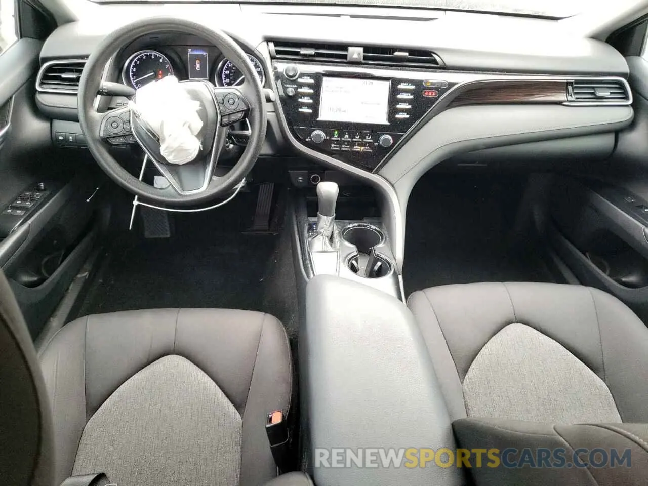 8 Photograph of a damaged car 4T1B11HK9KU695233 TOYOTA CAMRY 2019