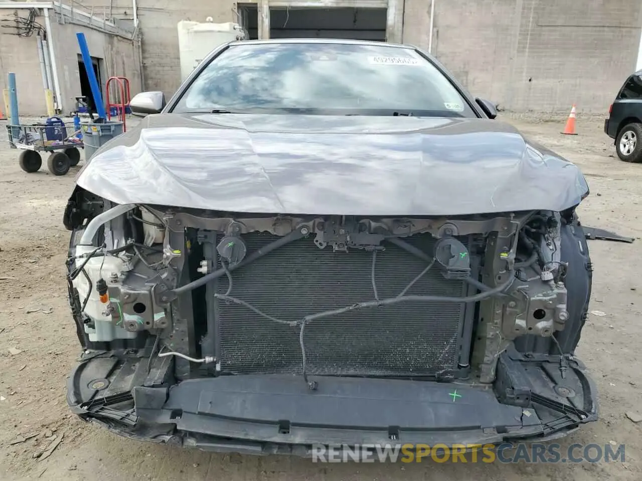 5 Photograph of a damaged car 4T1B11HK9KU696348 TOYOTA CAMRY 2019