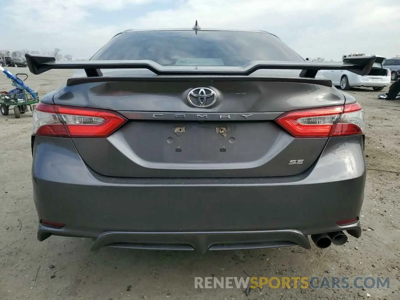 6 Photograph of a damaged car 4T1B11HK9KU696348 TOYOTA CAMRY 2019