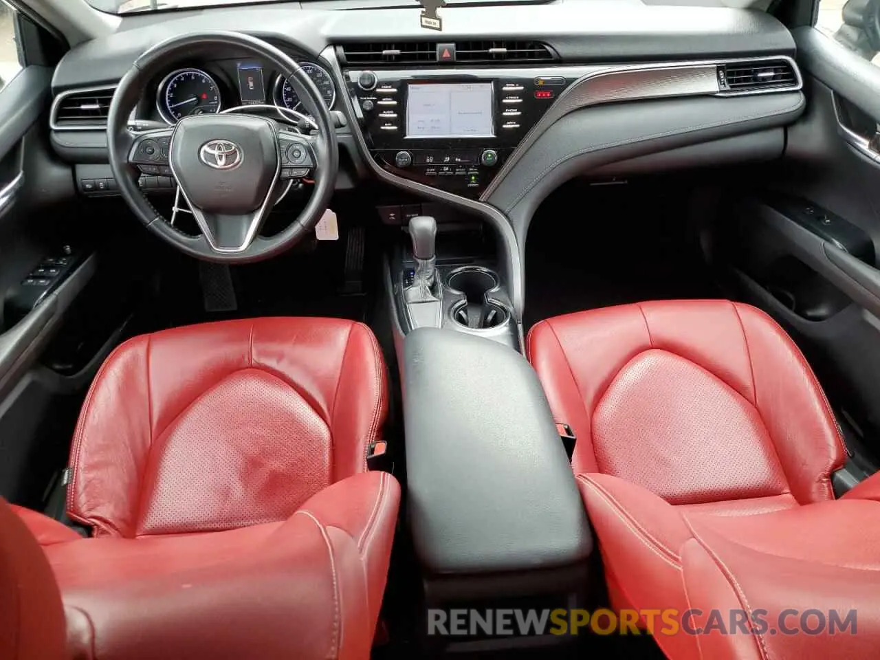 8 Photograph of a damaged car 4T1B11HK9KU698536 TOYOTA CAMRY 2019