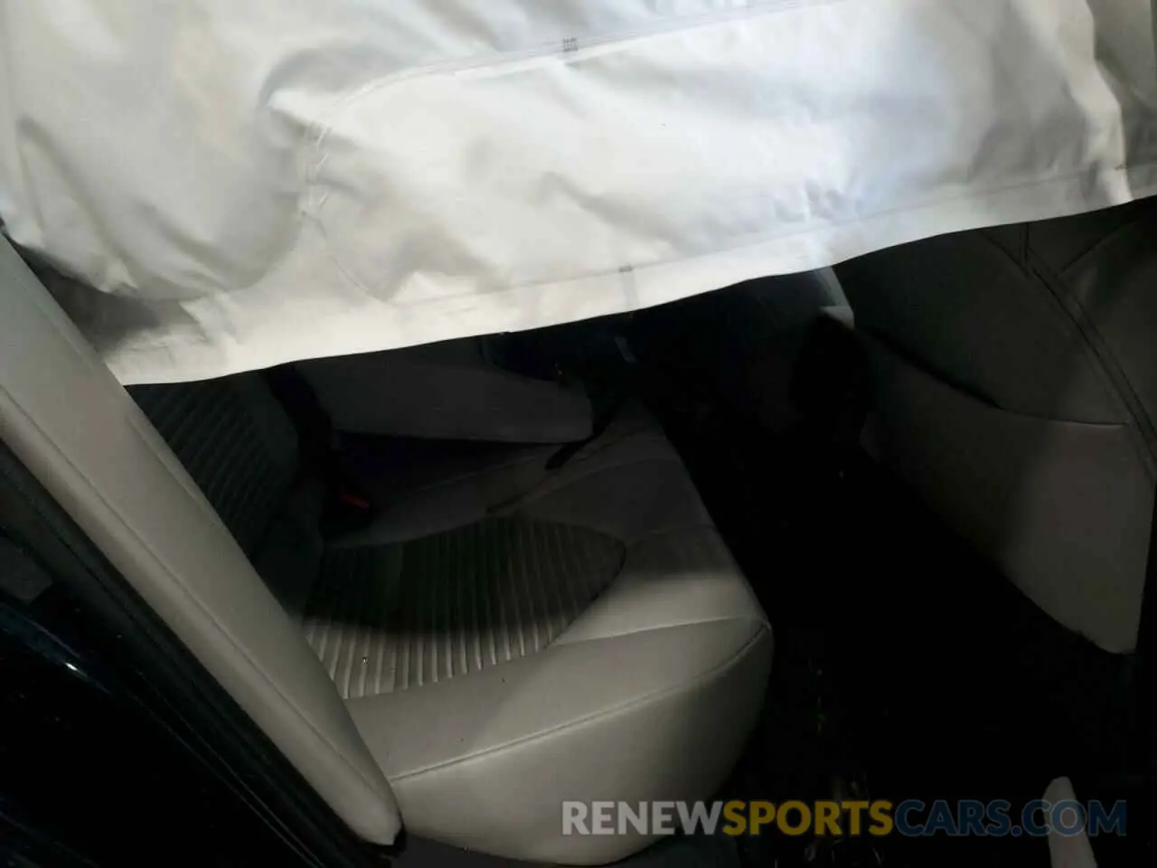 10 Photograph of a damaged car 4T1B11HK9KU699136 TOYOTA CAMRY 2019